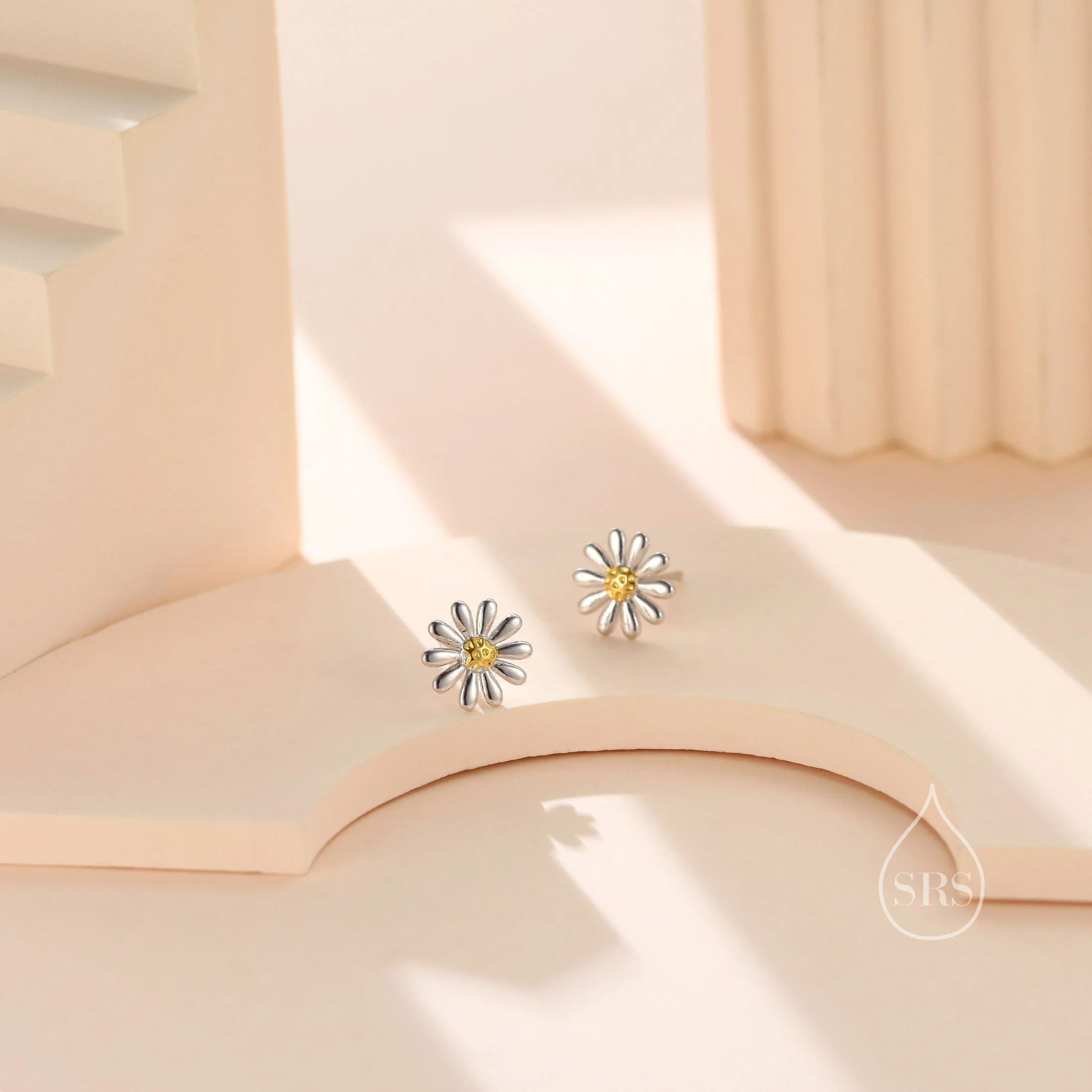 Aster Flower Stud Earrings in Sterling Silver, Daisy Earrings, Nature Inspired Floral Plant Earrings - Image 7