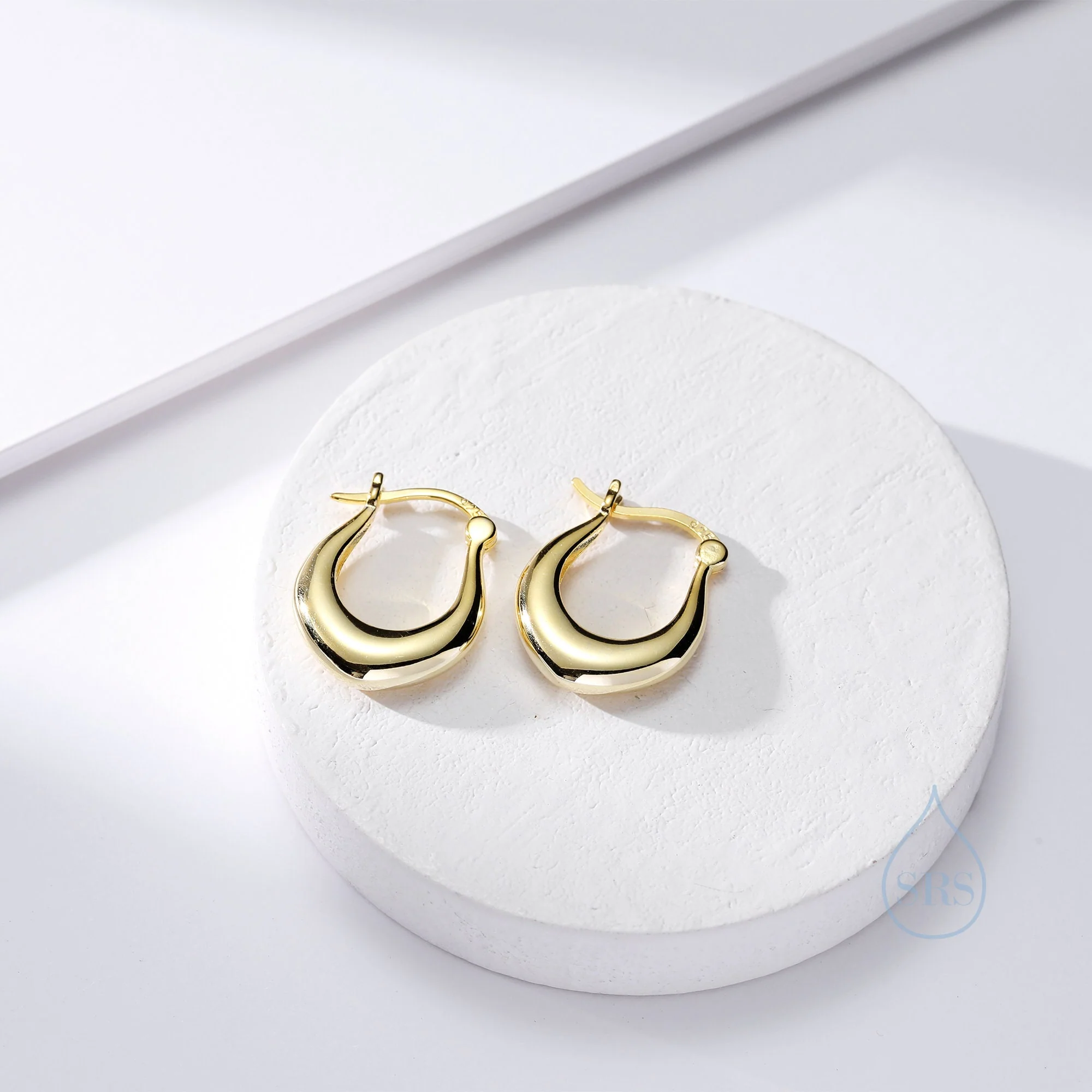 Chunky Oval Hoop Earrings in Sterling Silver, 20mm Hoops, Silver or Gold, Dangle Drop Earrings, Light Weight - Image 5