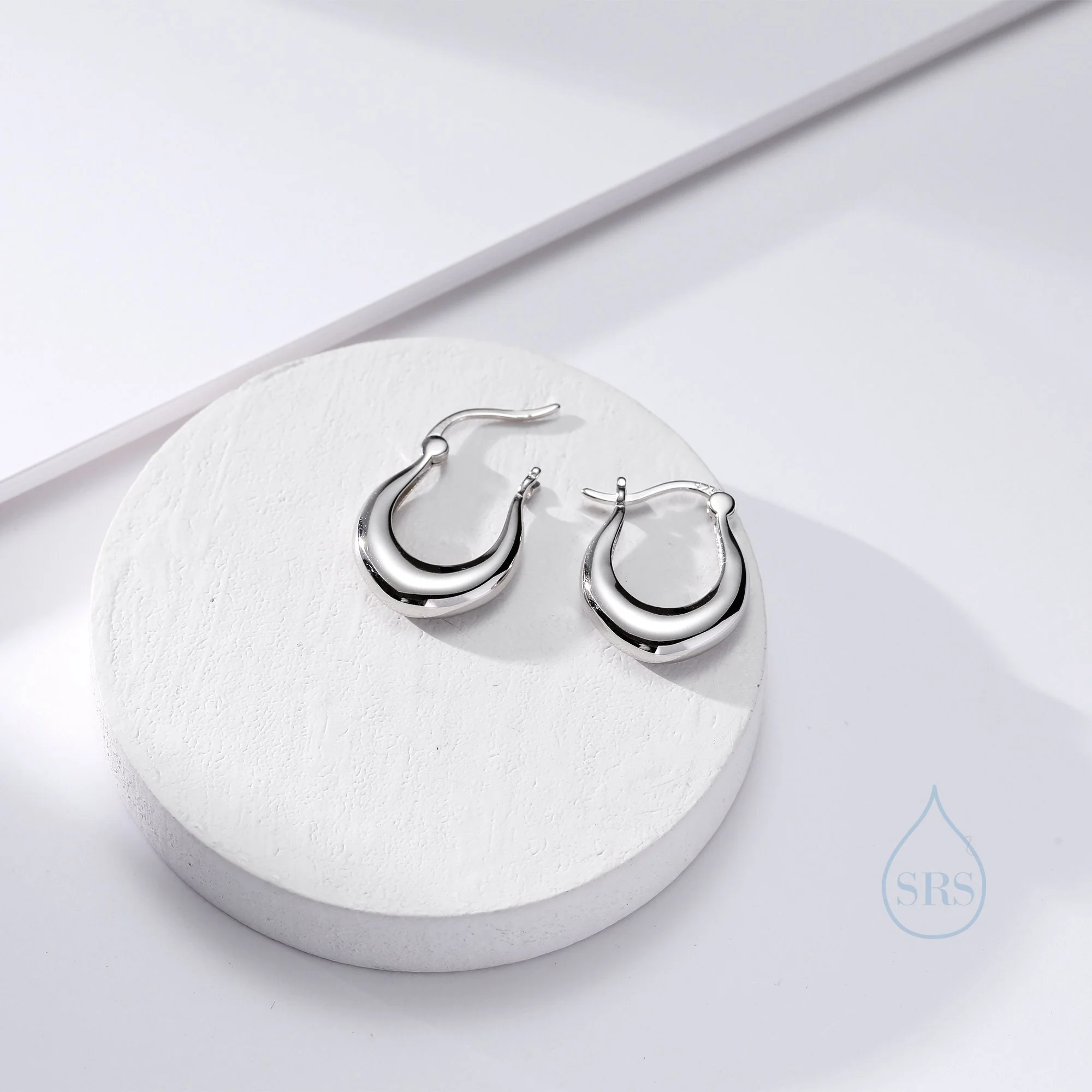 Chunky Oval Hoop Earrings in Sterling Silver, 20mm Hoops, Silver or Gold, Dangle Drop Earrings, Light Weight - Image 7