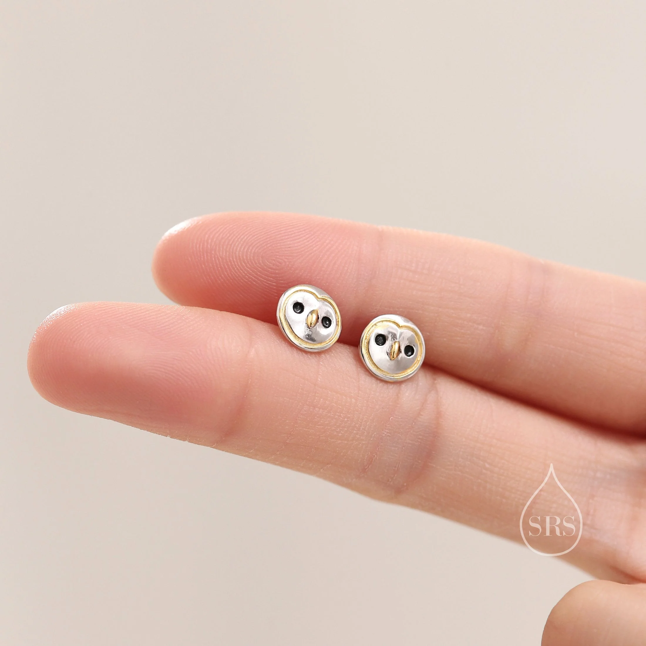 Cute Barn Owl Face Stud Earrings in Sterling Silver, Owl Bird Earrings, Nature Inspired Animal Earrings - Image 3