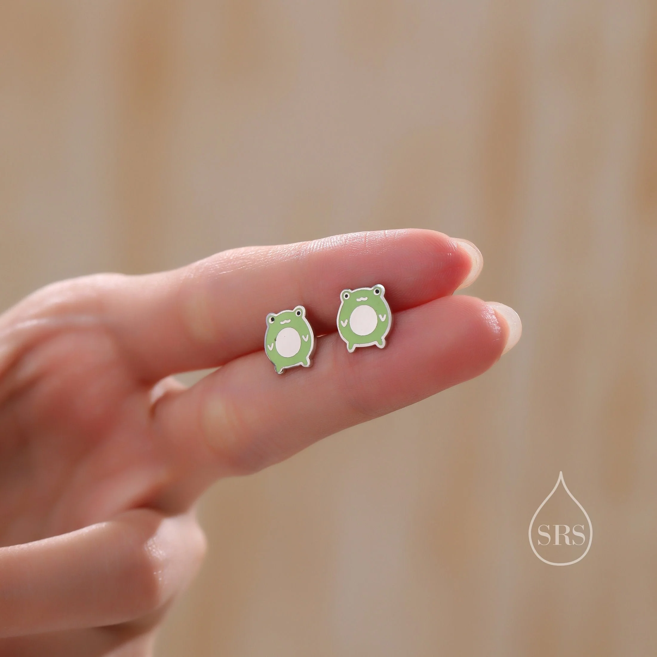 Cute Enamel Frog Stud Earrings in Sterling Silver, Kawaii Frog Earrings, Forest Frog Nature Inspired