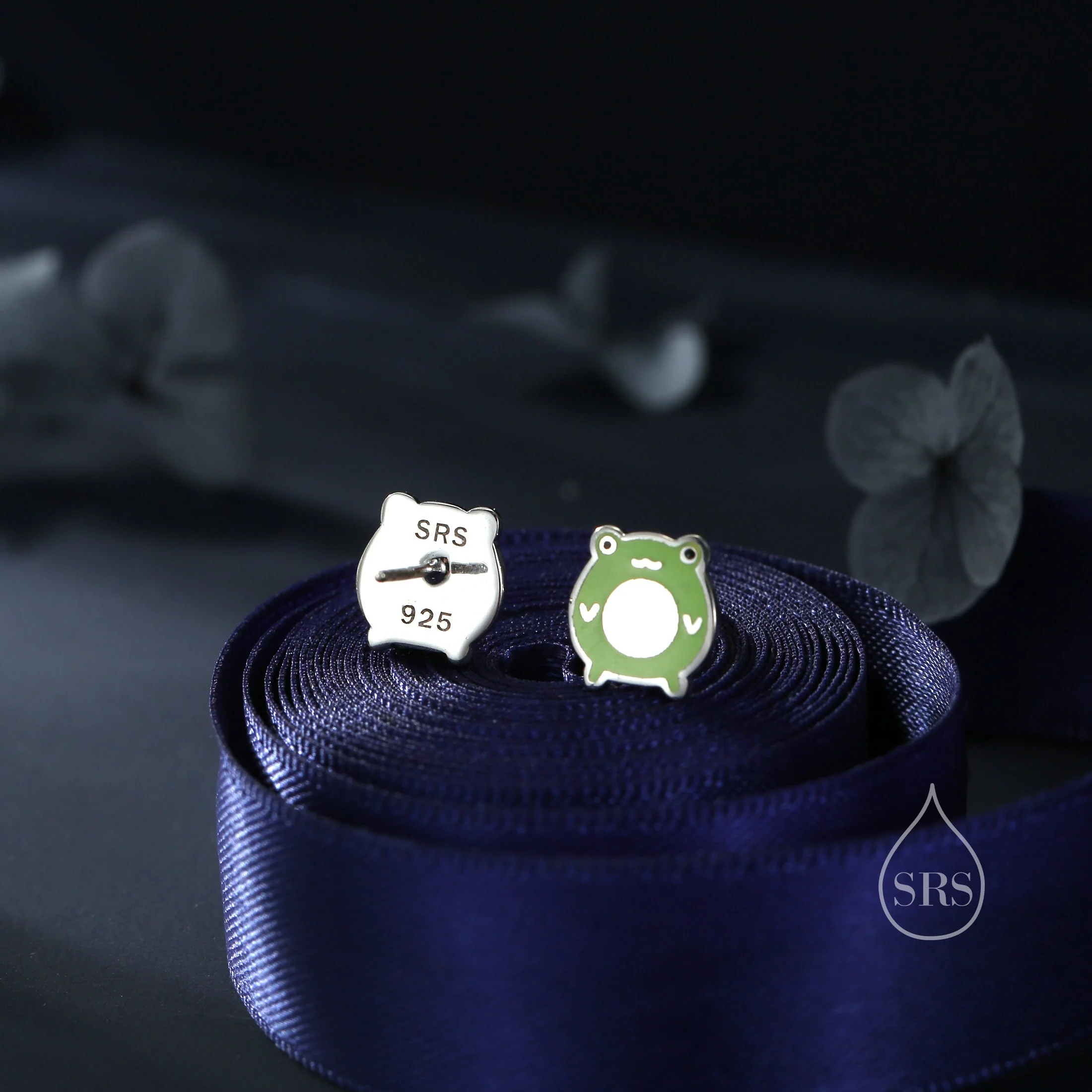 Cute Enamel Frog Stud Earrings in Sterling Silver, Kawaii Frog Earrings, Forest Frog Nature Inspired - Image 3