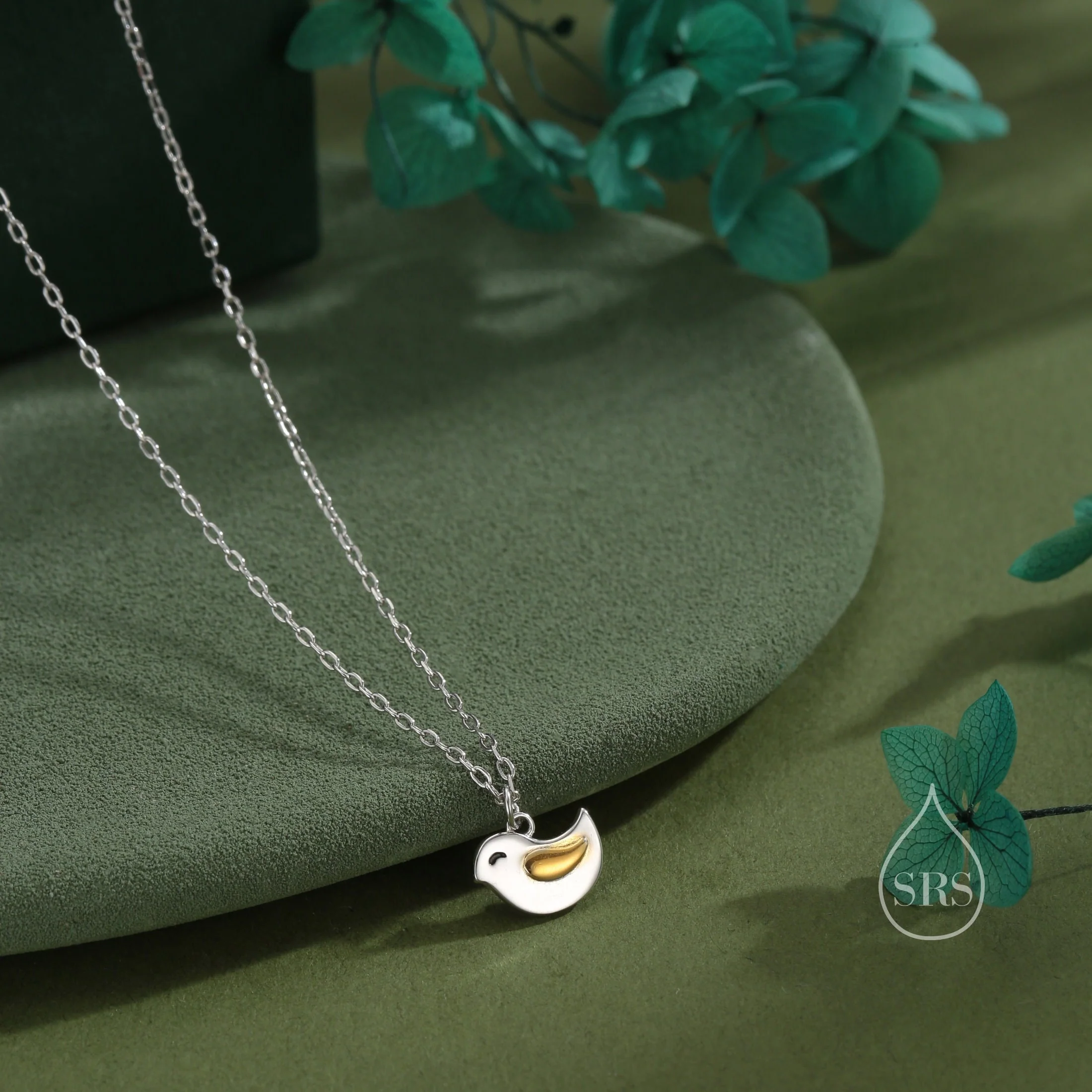 Cute Little Wren Bird Pendant Necklace in Sterling Silver, Wren Bird Pendant, Nature Inspired Bird Necklace