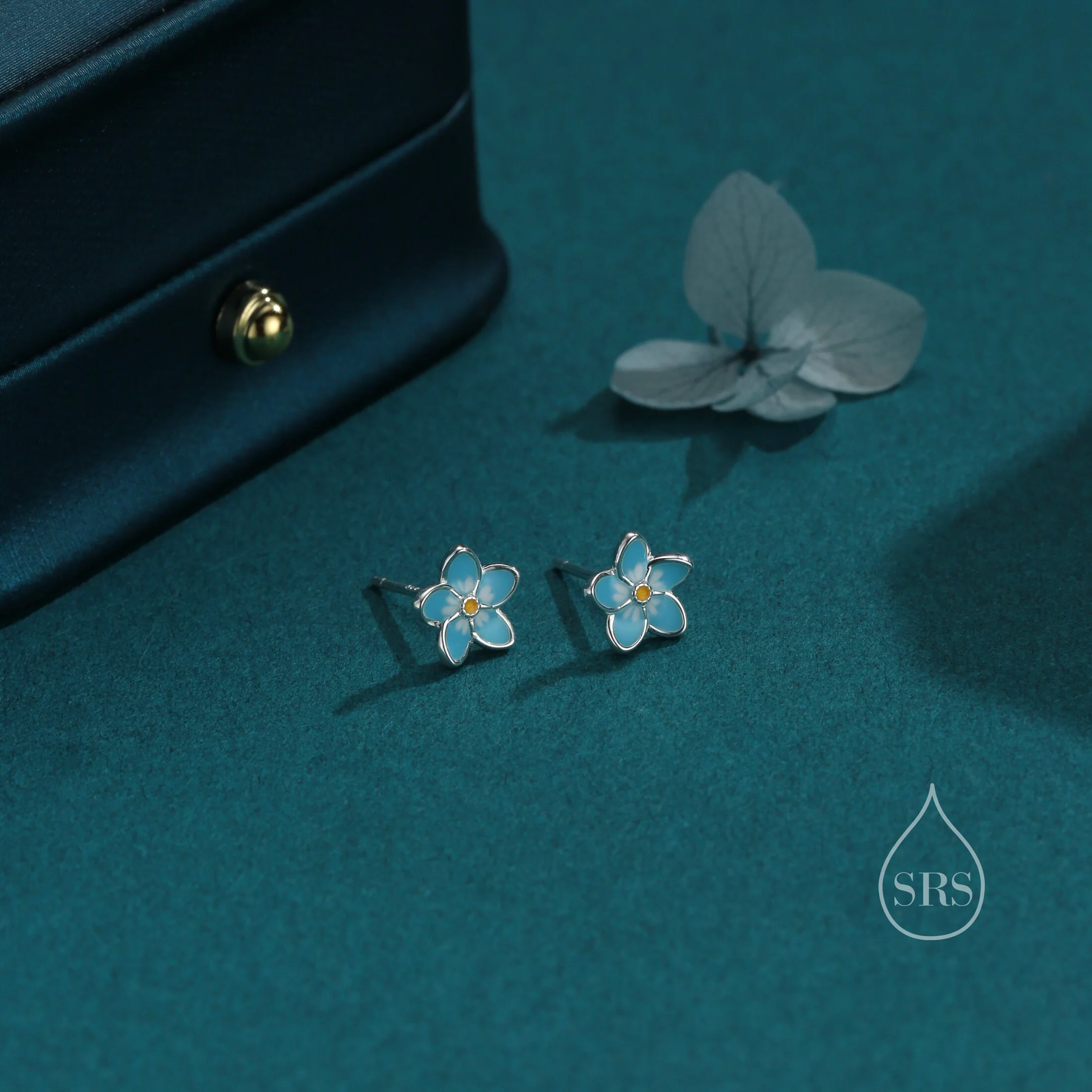 Dainty Forget-me-not Enamel Stud Earrings in Sterling Silver, Flower Earrings, Blue Blossom Earrings, Forget me not earrings - Image 4