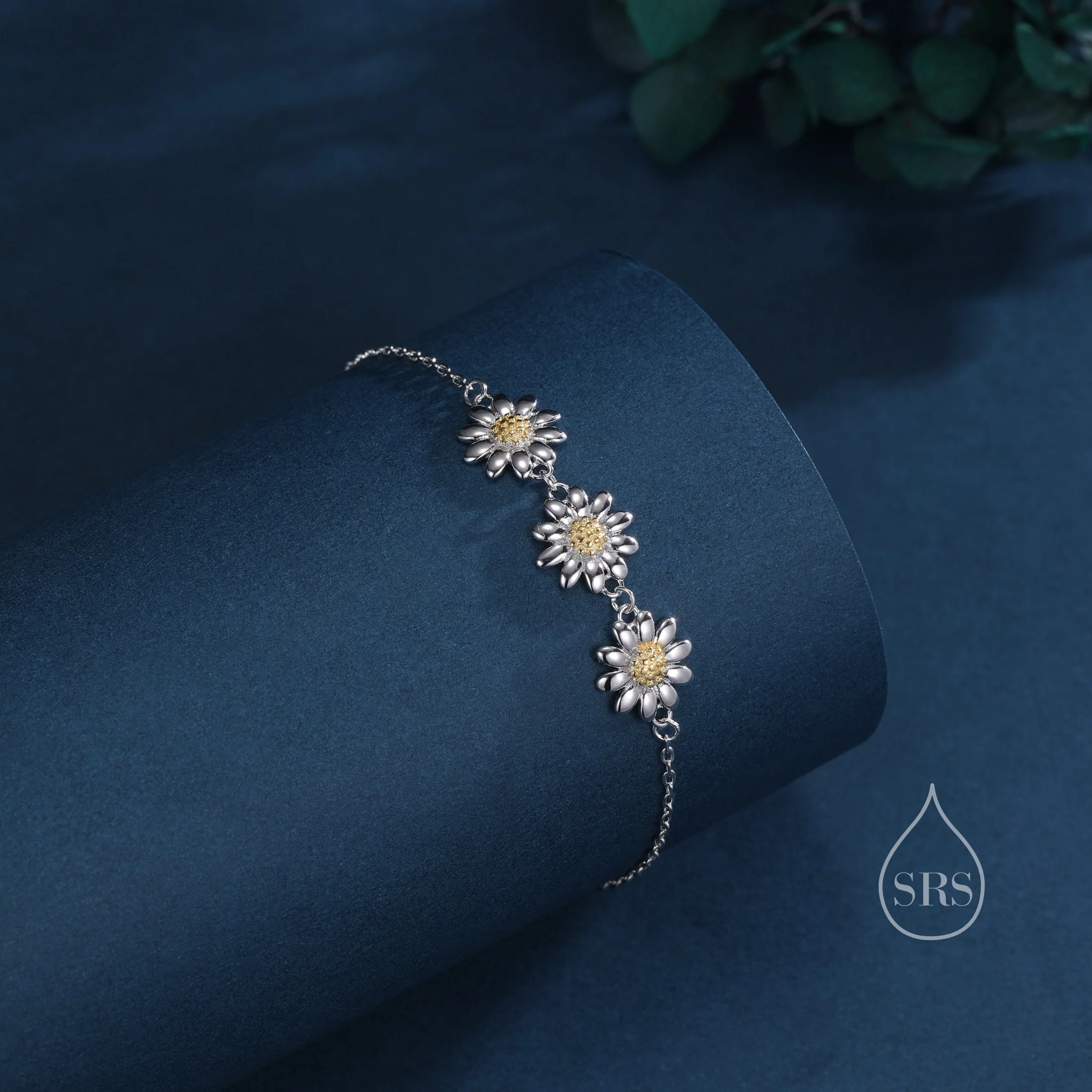 Daisy Flower Trio Bracelet in Sterling Silver, Daisy Chain Bracelet, Daisy Flower Bracelet, Flower Bracelet - Image 3