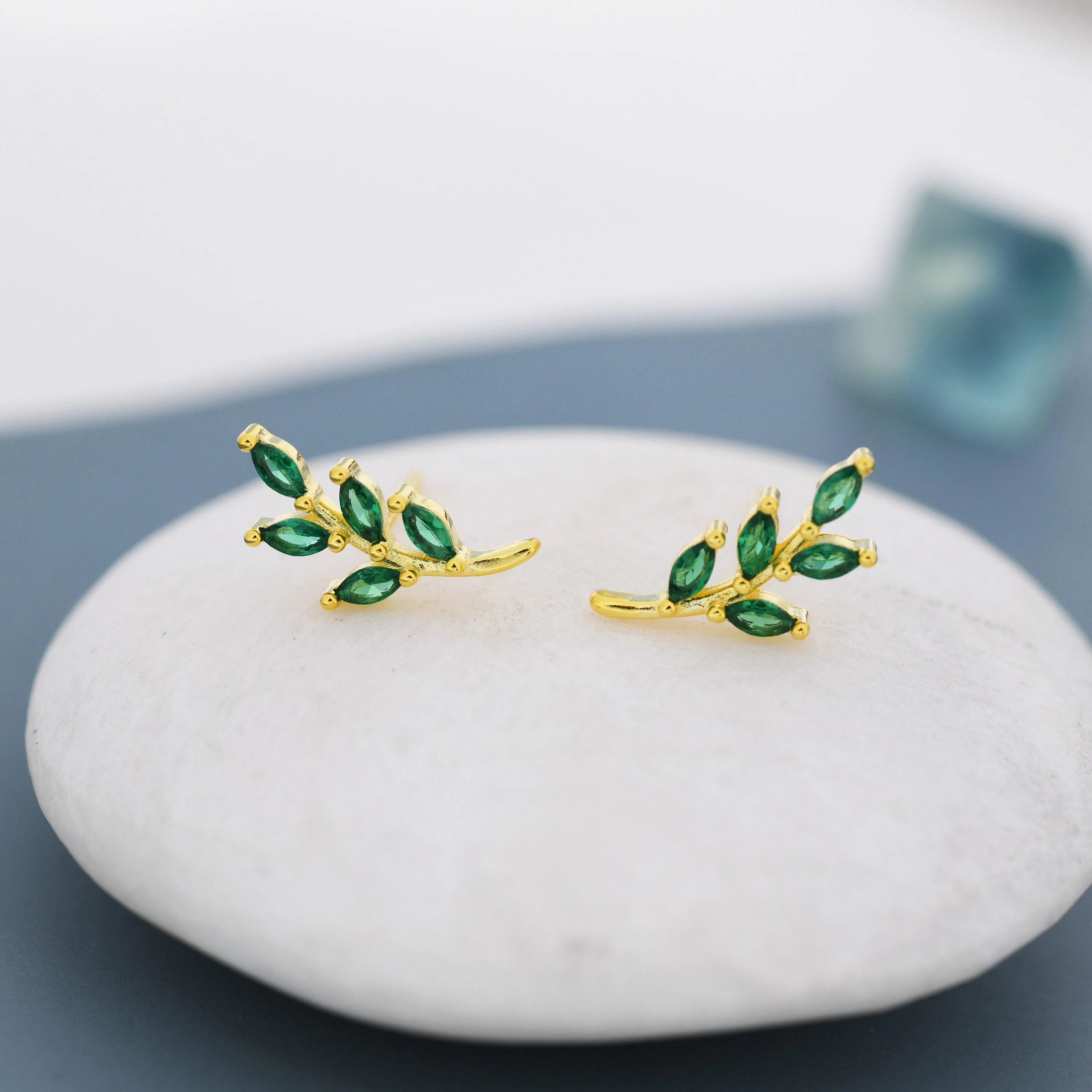 Emerald Green Leaf 16G Internally Threaded Flat Back Earrings in Sterling Silver - Image 7