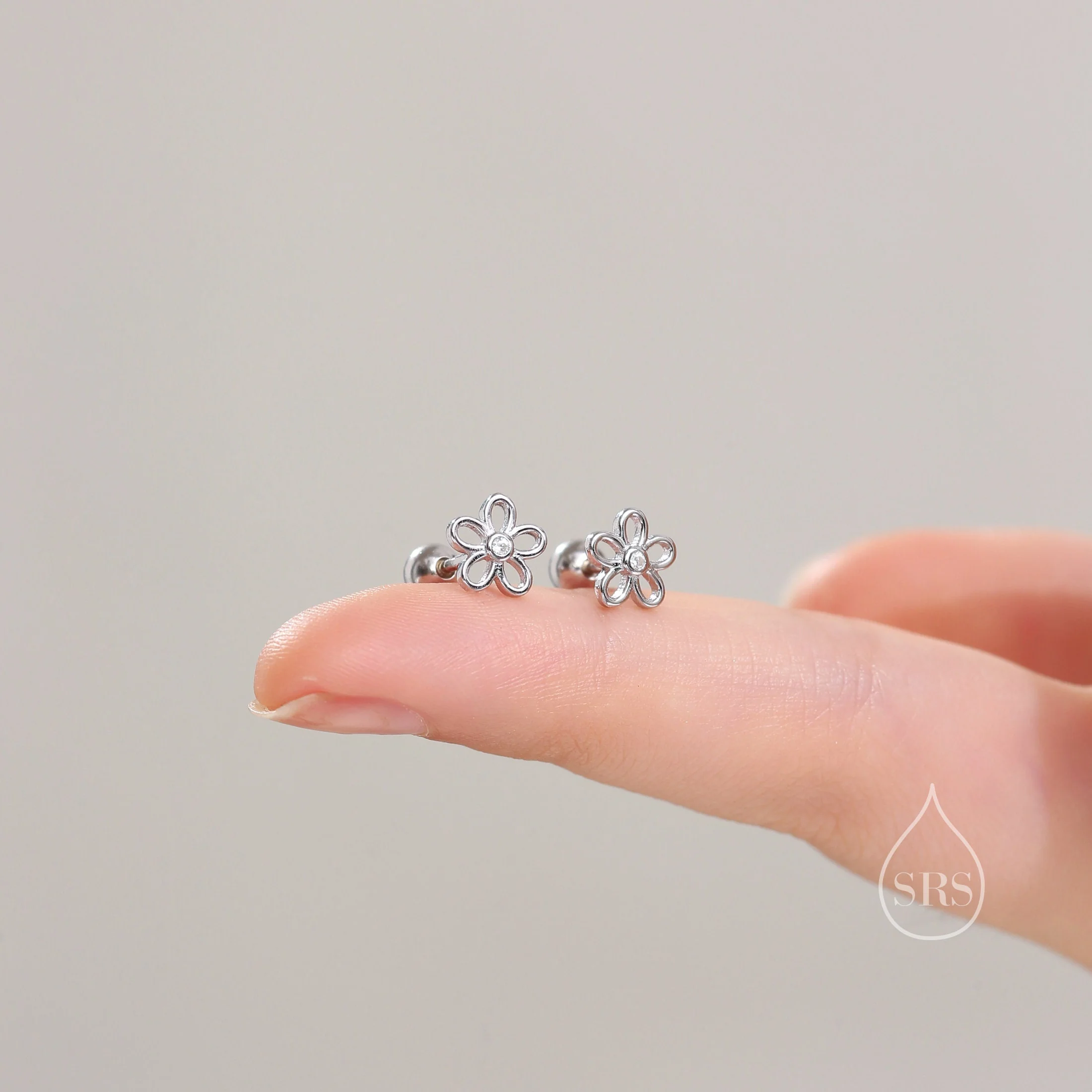 Forget me not Screw Back Earrings in Sterling Silver, Flower Barbell Earrings, Daisy Screw Back Earrings, Flower Screwback - Image 2