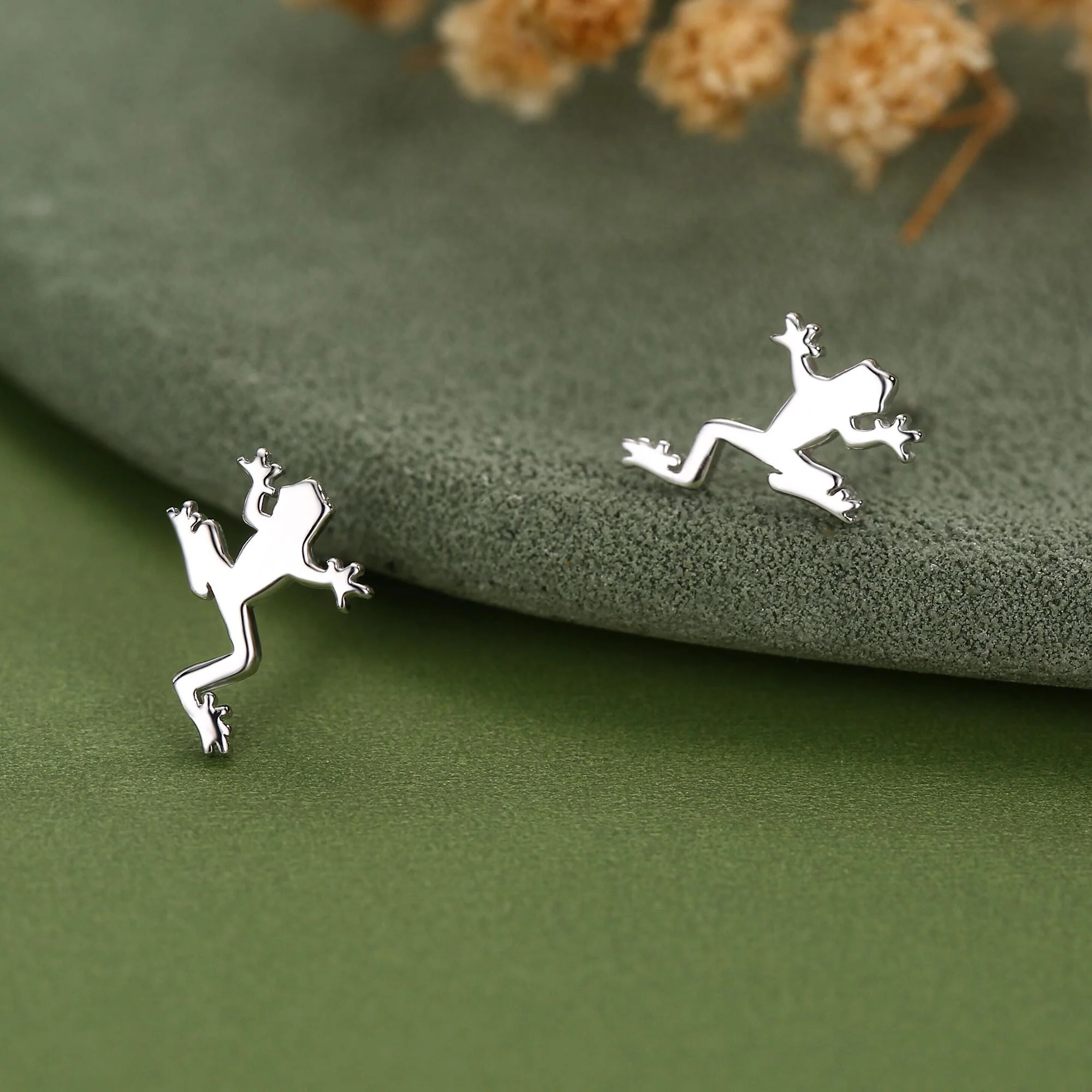 Frog Stud Earrings in Sterling Silver, Tree Frog Earrings - Image 3