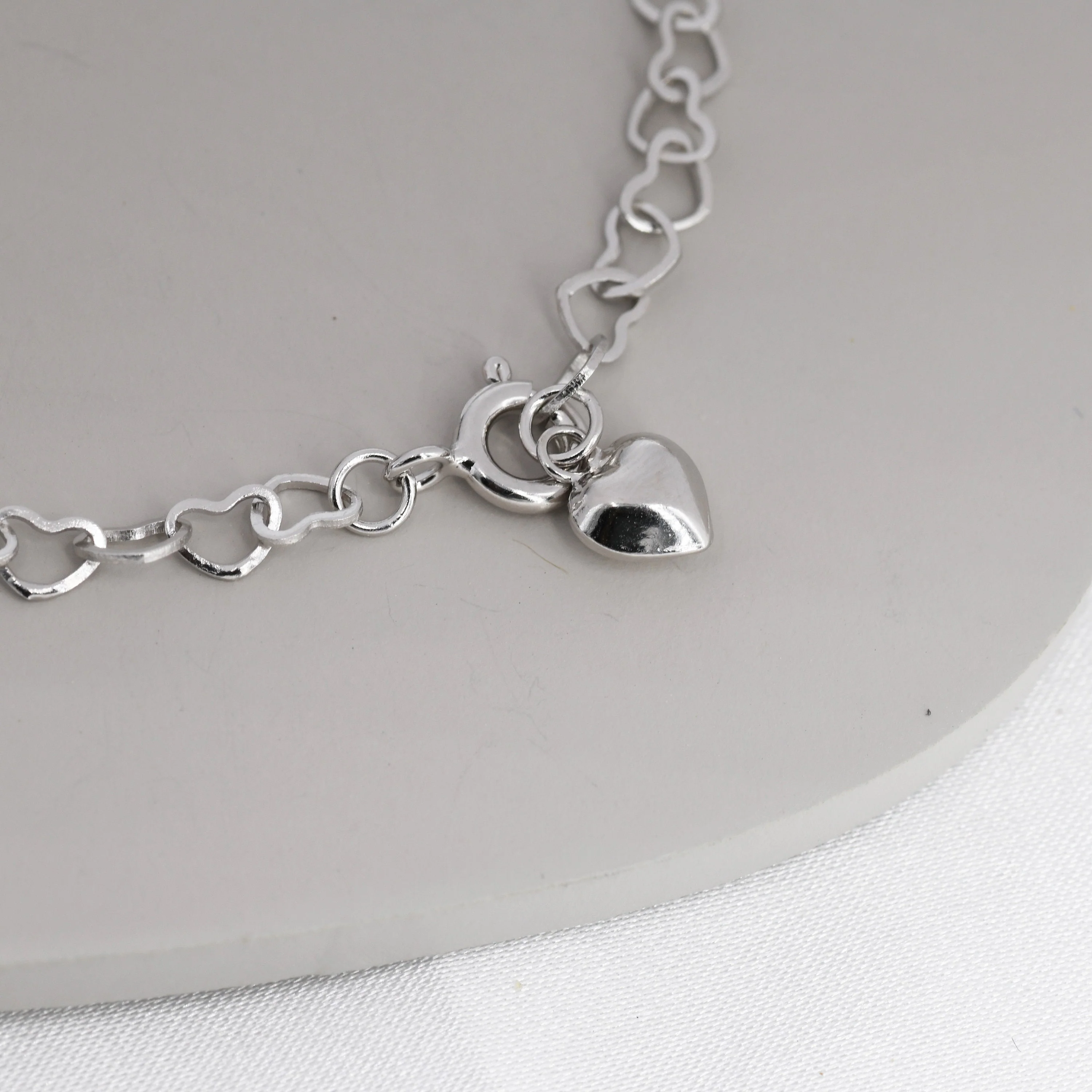 Heart Link Bracelet in Sterling Silver, Delicate Heart Infinity Bracelet, Heart Chain, Heart Charm Bracelet - Image 3