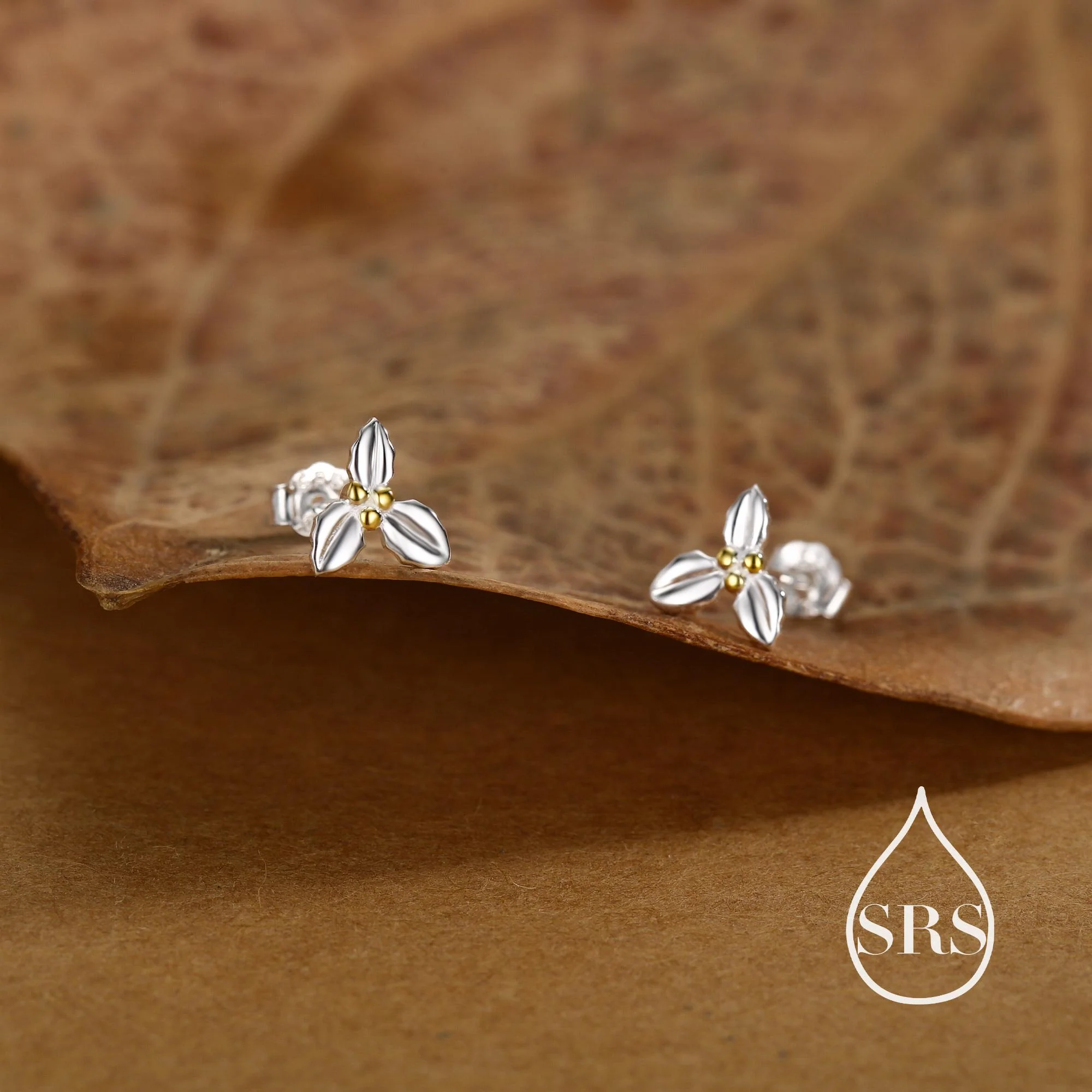 Holly Stud Earrings in Sterling Silver, Botanical Jewellery, Flower Earrings, December Birth Flower, Christmas Earrings - Image 3
