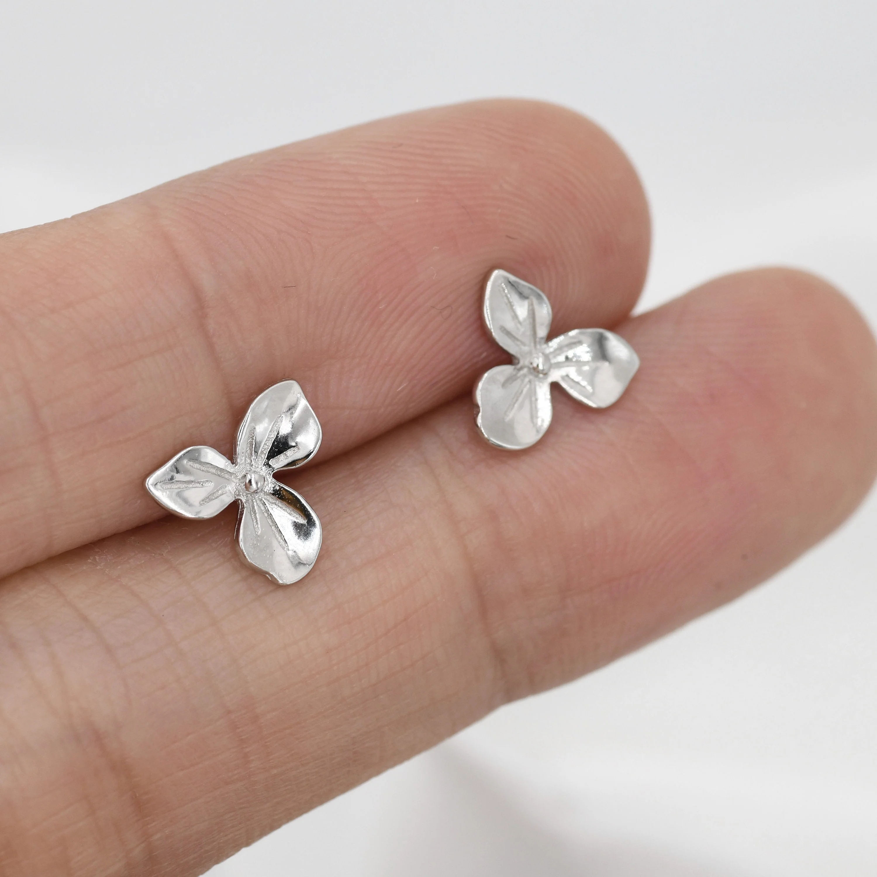Hydrangea Flower Stud Earrings in Sterling Silver, Silver or Gold, Flower Earrings, Nature Inspired Flower Earrings - Image 4