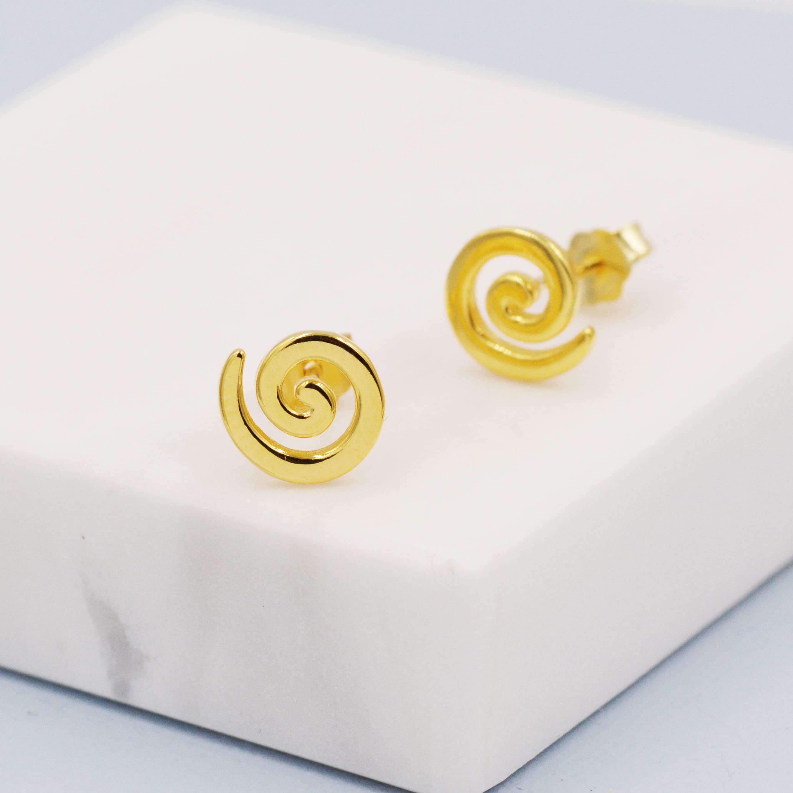 Koru Circle Spiral Stud Earrings in Sterling Silver - Infinity Swirl Earrings - New Zealand Māori Art Stud Earrings - Kiwi Circle - Image 6
