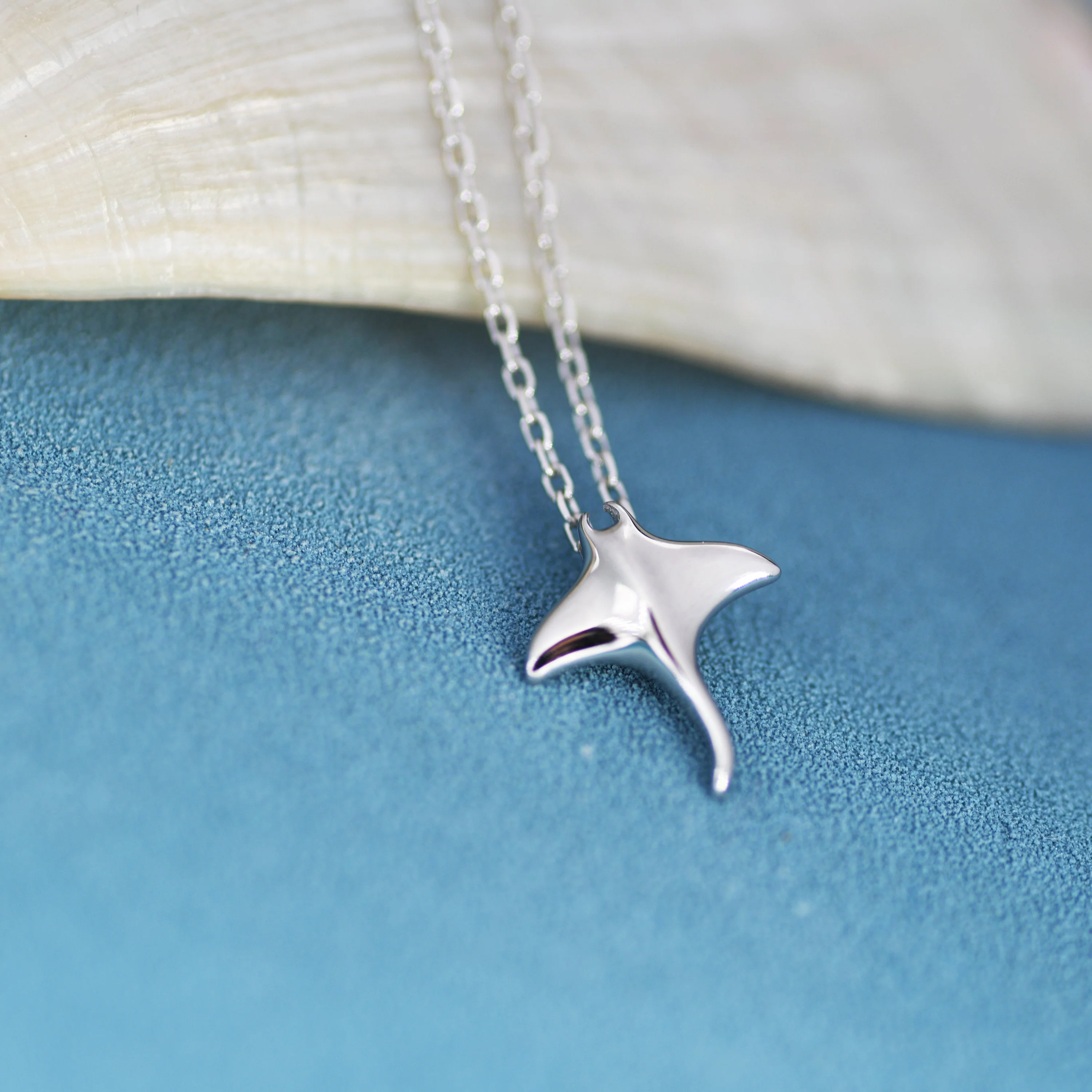 Manta Ray Pendant Necklace in Sterling Silver, Ray Fish Necklace, Stingray Necklace - Image 5