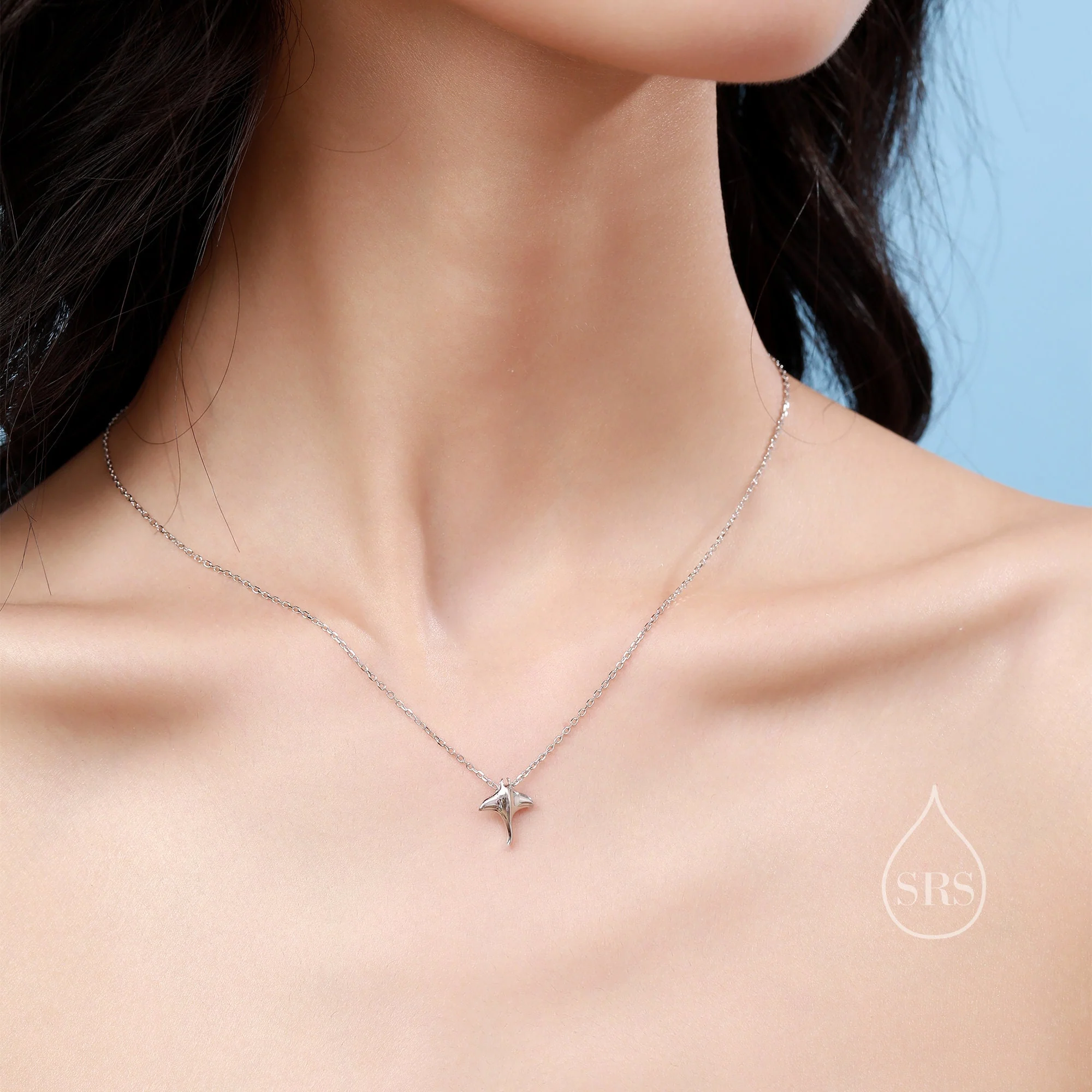 Manta Ray Pendant Necklace in Sterling Silver, Ray Fish Necklace, Stingray Necklace - Image 6