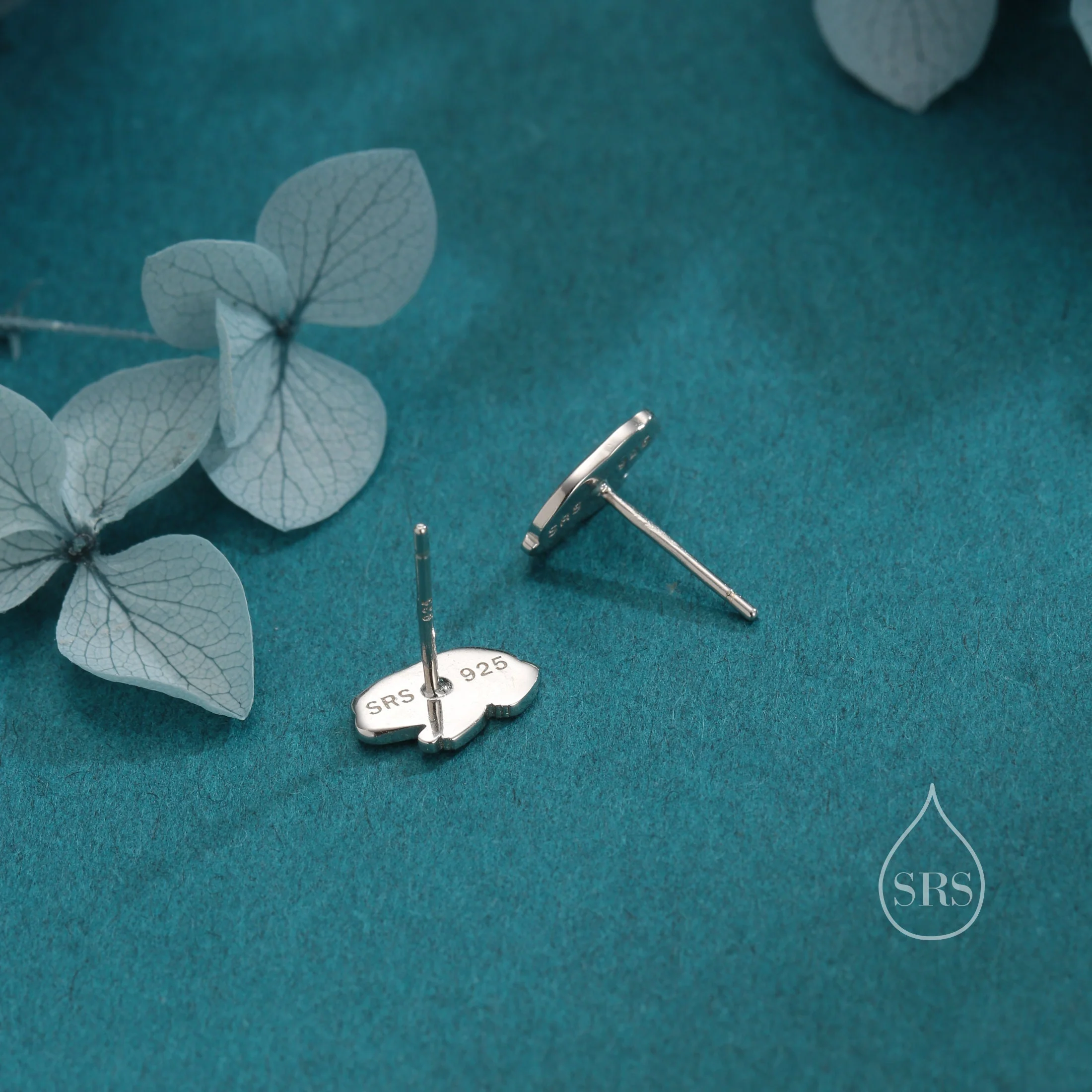 Mismatched Enamel Frog and Mushroom Stud Earrings in Sterling Silver, Kawaii Mushroom and Frog Earrings, Asymmetric Green Frog Earrings, - Image 5