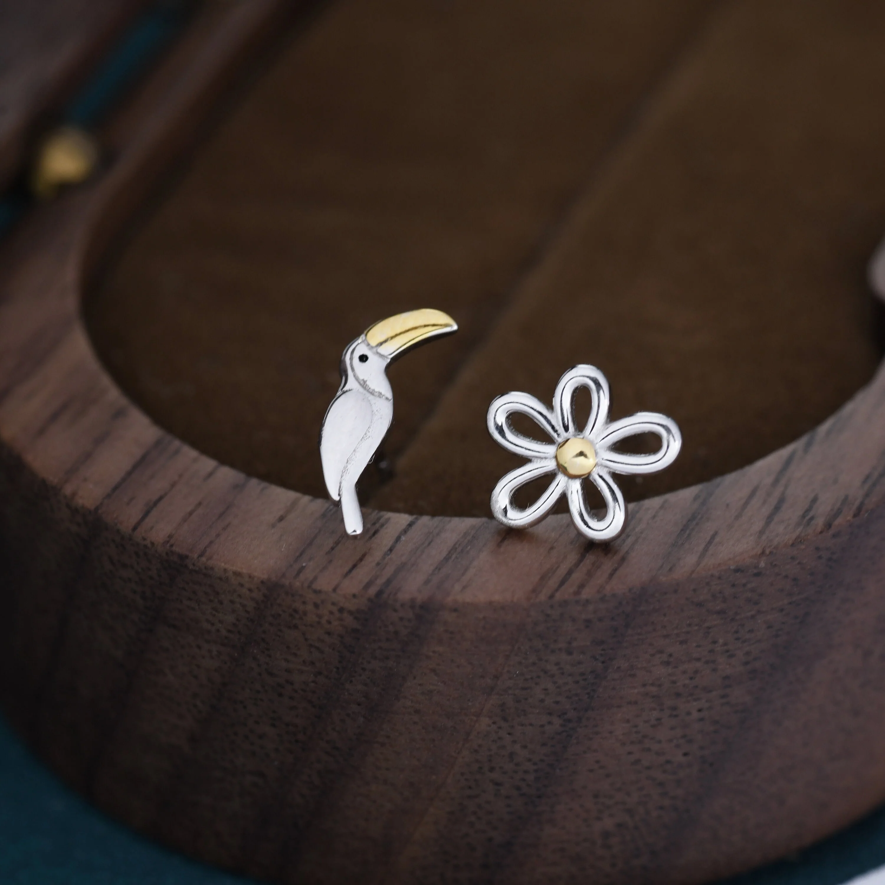 Mismatched Toucan and Flower Stud Earrings in Sterling Silver, Asymmetric Toucan Bird and Daisy Earrings - Image 4