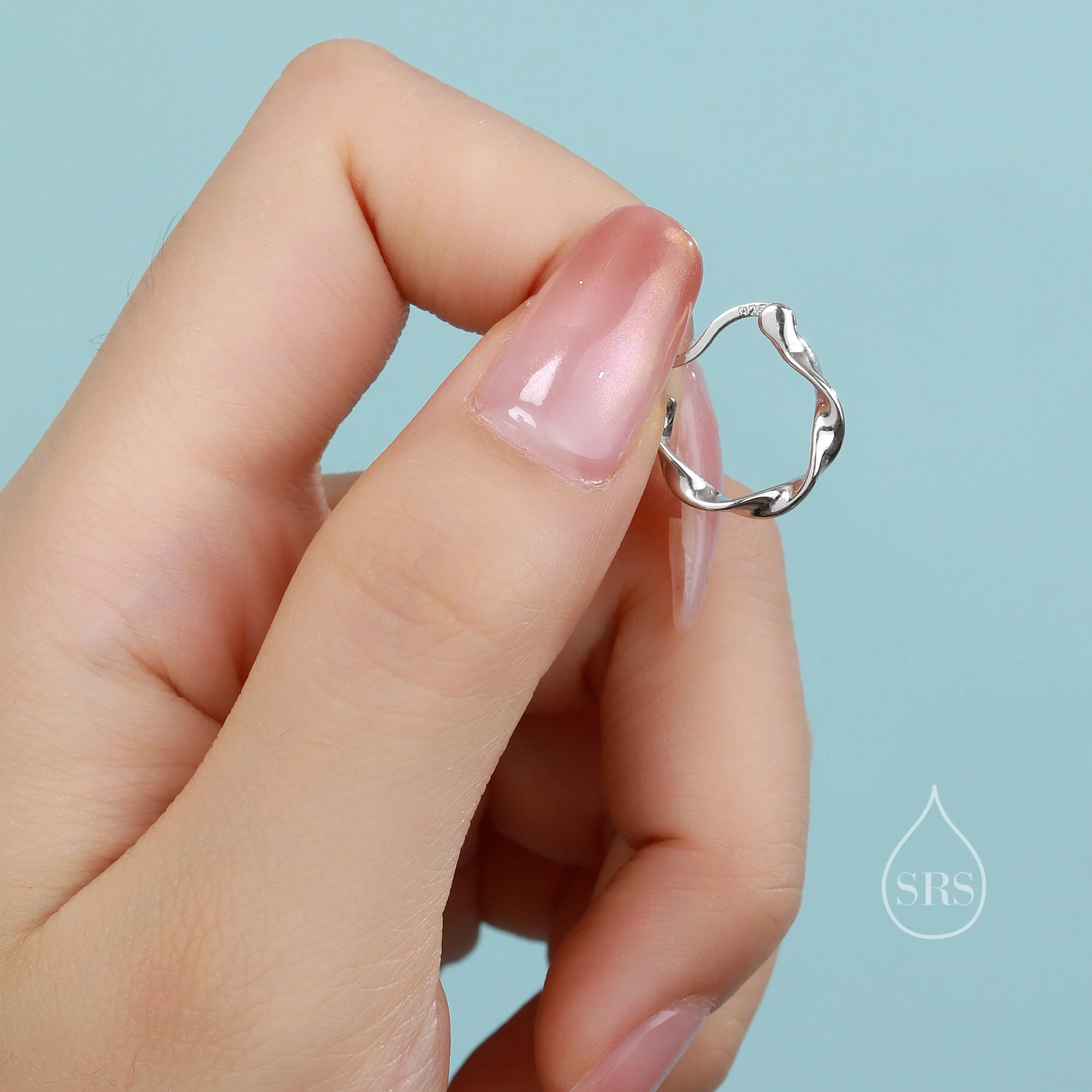 Mobius Strip Huggie Hoops in Sterling Silver, Gold, Rose Gold or Black, 8mm or 10mm, Minimalist Simple Hoop Earrings, Mobius Ring Huggies - Image 4