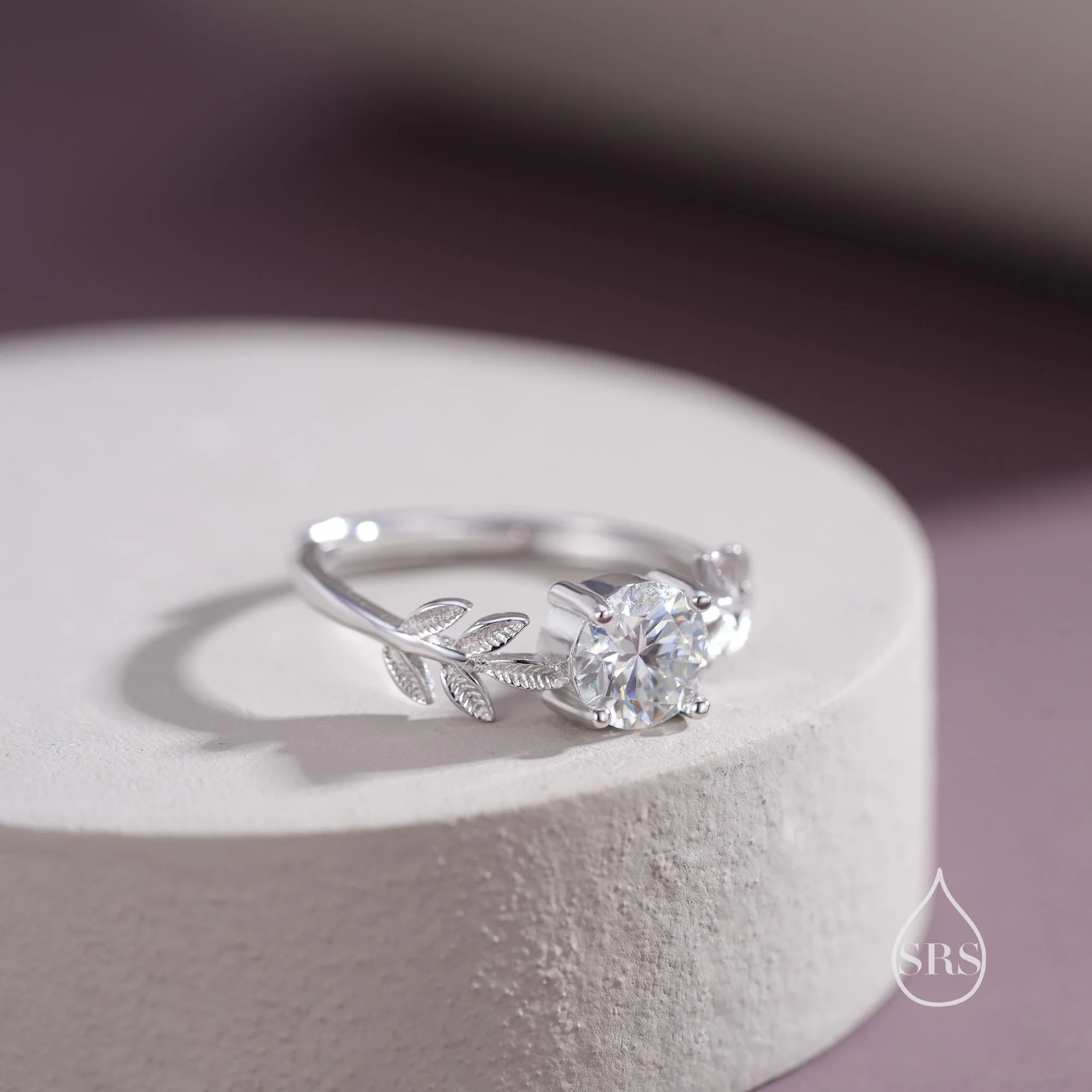 1 Carat Moissanite Stone and Leaf Ring in Sterling Silver, Adjustable Size, Botanical Jewellery - Image 3