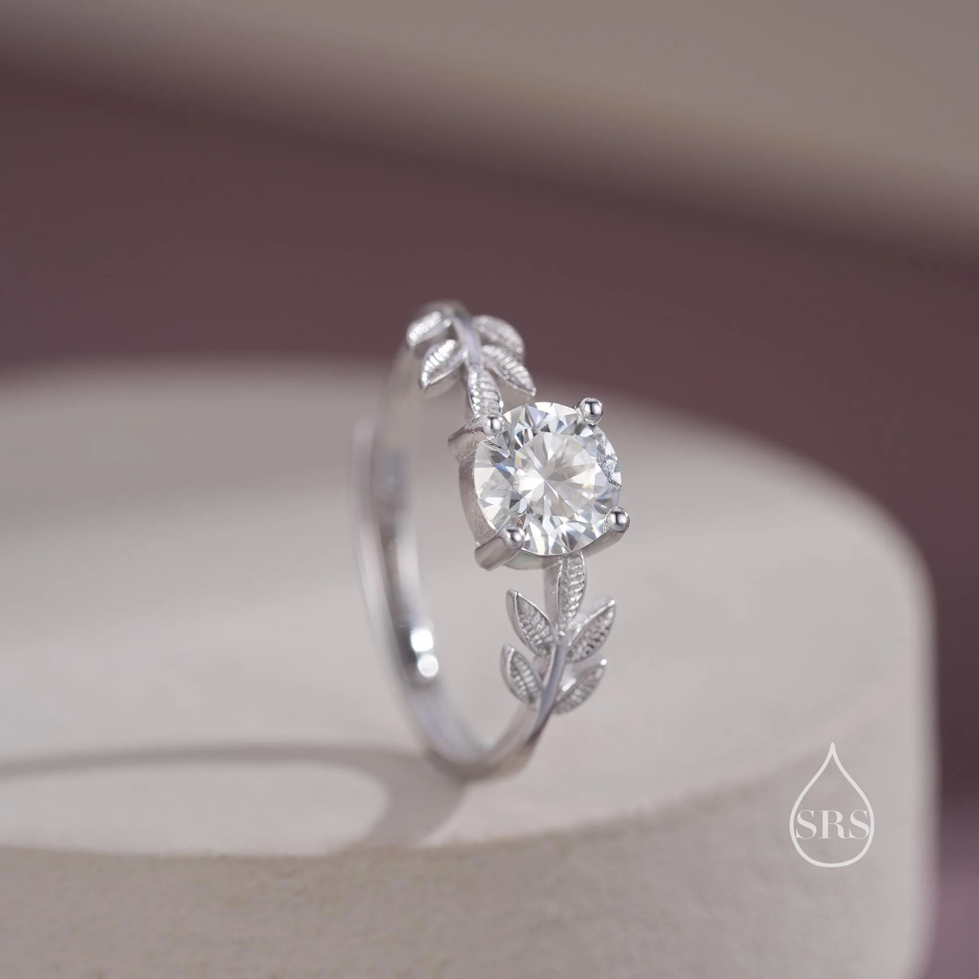 1 Carat Moissanite Stone and Leaf Ring in Sterling Silver, Adjustable Size, Botanical Jewellery - Image 8