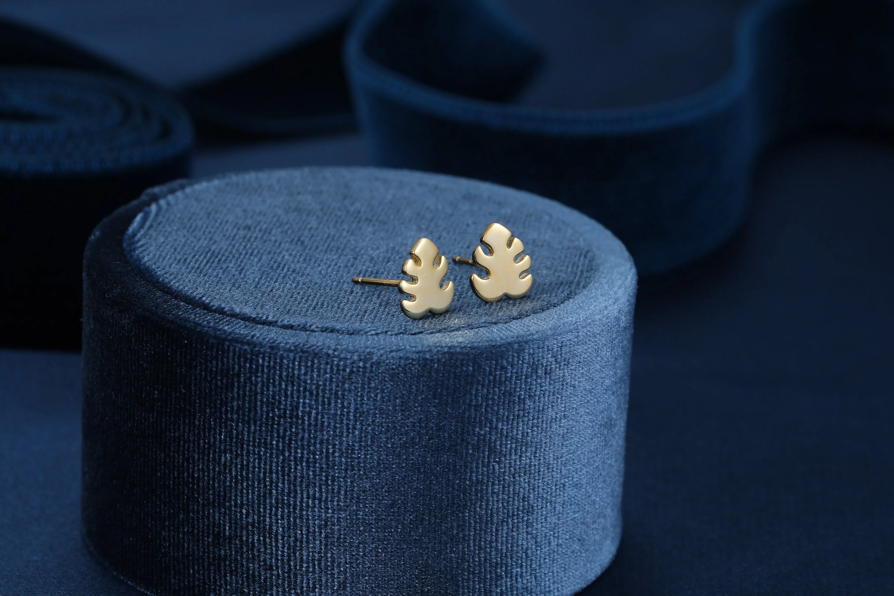 Monstera Earrings in Sterling Silver, Silver, Gold and Rose Gold, Monstera Leaf Stud Earrings, Leaf Earrings, Plant Earrings, Nature - Image 6