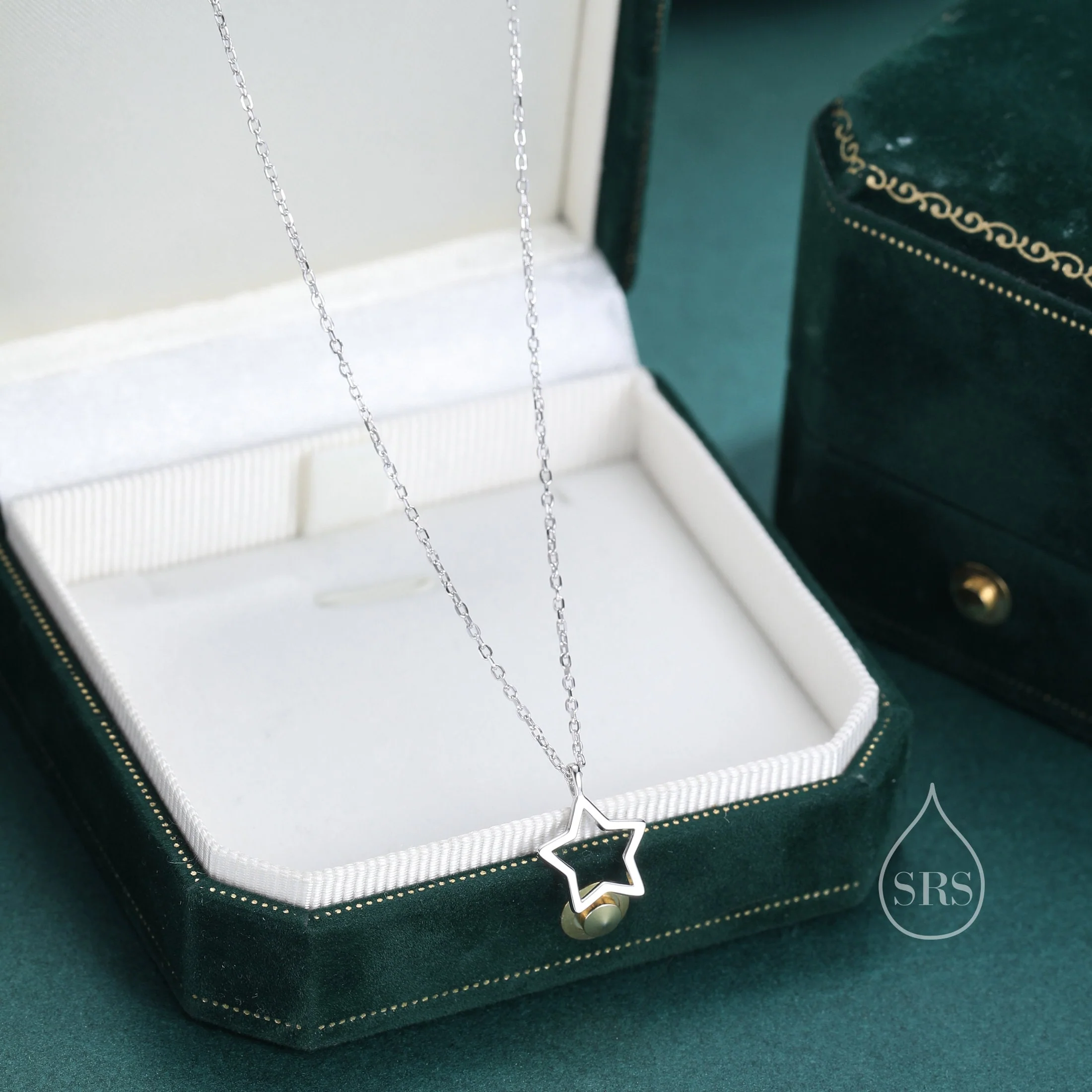 Open Star Pendant Necklace in Sterling Silver, Silver or Gold, Open Star Halo Necklace, Minimal Star Pendant - Image 4