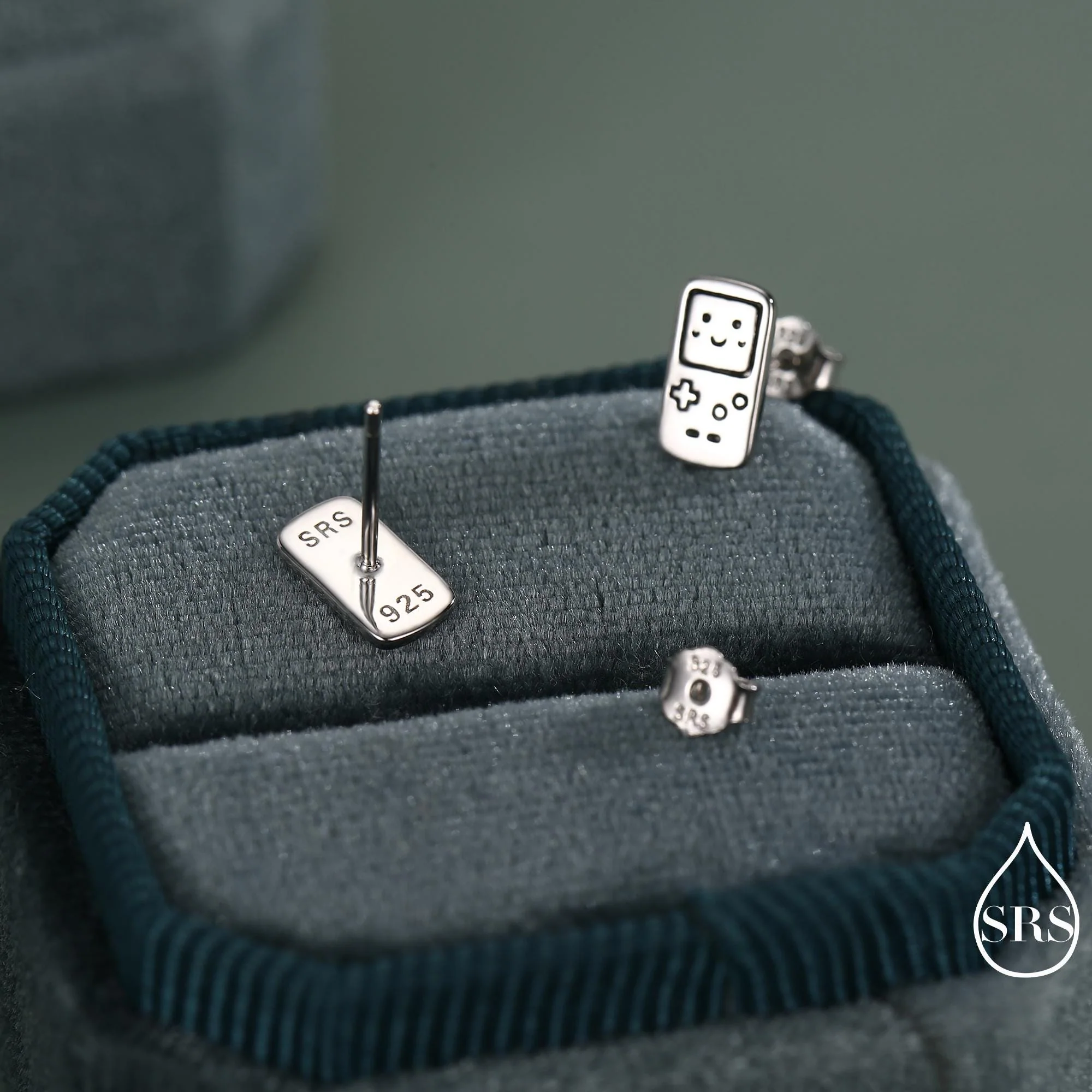 Retro Game Console Stud Earrings in Sterling Silver, 90s Nostalgic Jewellery, Silver, Gold or Rose Gold Finish - Image 3