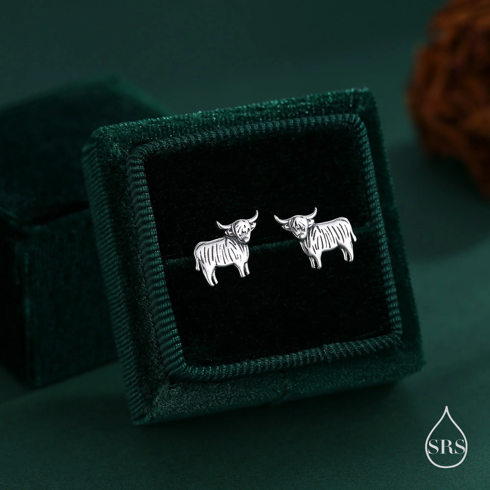 Small Pair of Highland Cow Stud Earrings in Sterling Silver, Silver or Gold or Rose Gold, Cute Bull Earrings, Scottish Design