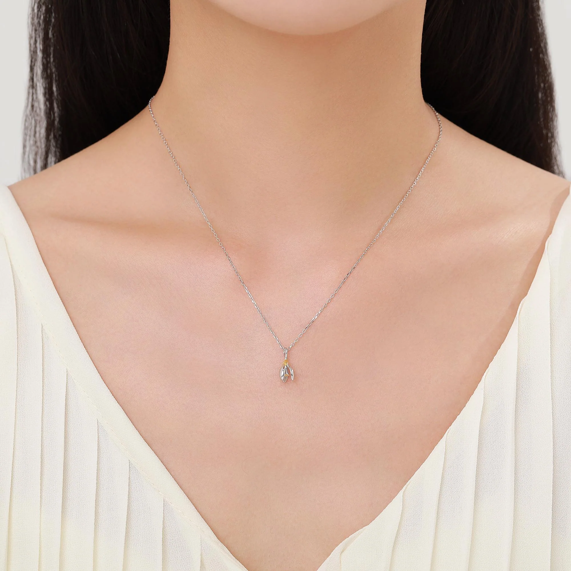 Snowdrop Flower Tiny Pendant Necklace in Sterling Silver, Nature Inspired Flower Necklace, January Birth Flower, Botanical - Image 5