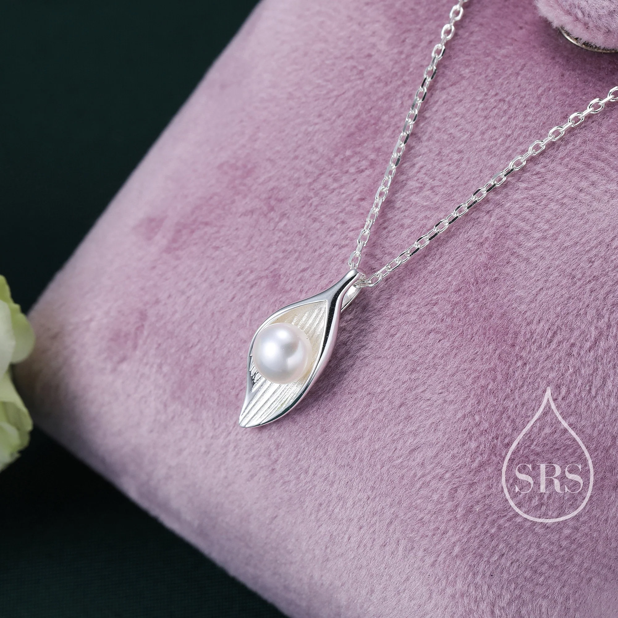 Sterling Silver Beautiful Calla Lily Flower Blossom Beautiful and Elegant Pendant Necklace - with Natural Freshwater Pearl - Delicate - Image 5