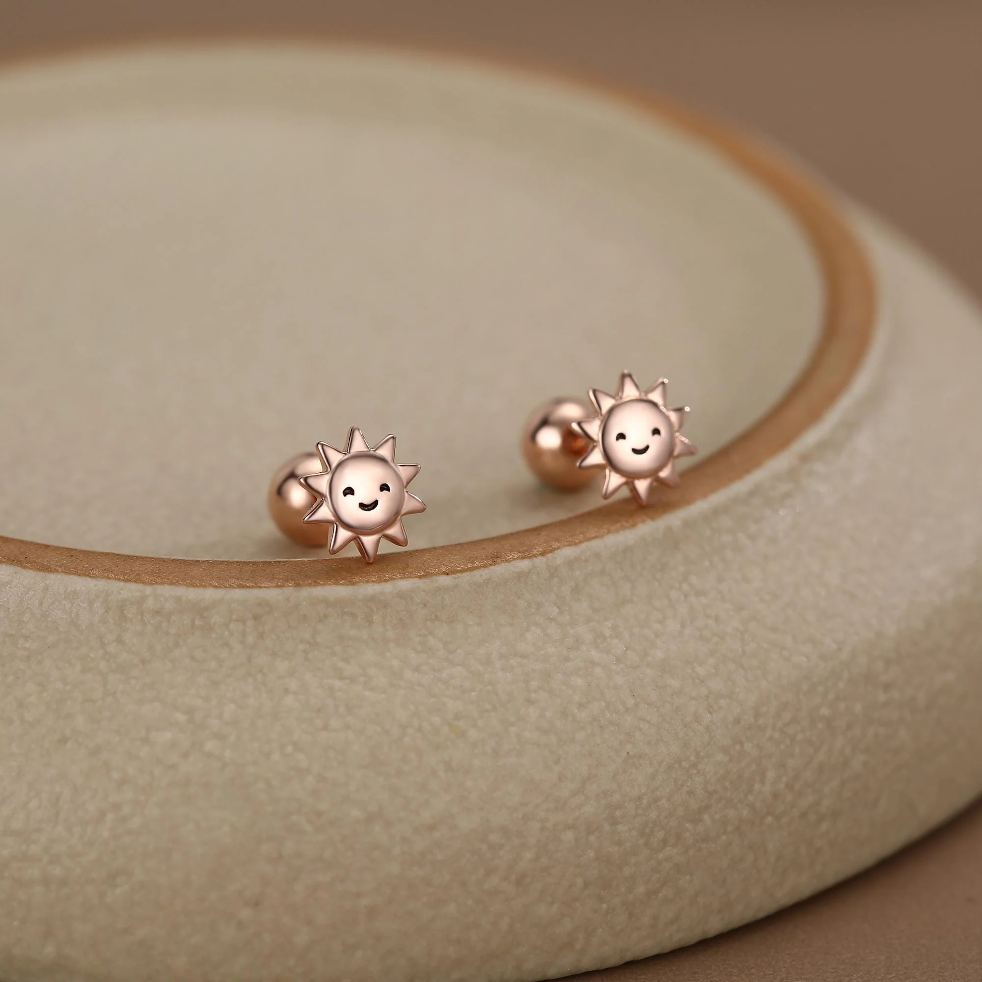 Sterling Silver Cute Sun 18G Screw Back Stud Earrings with Ball Backs - Image 5