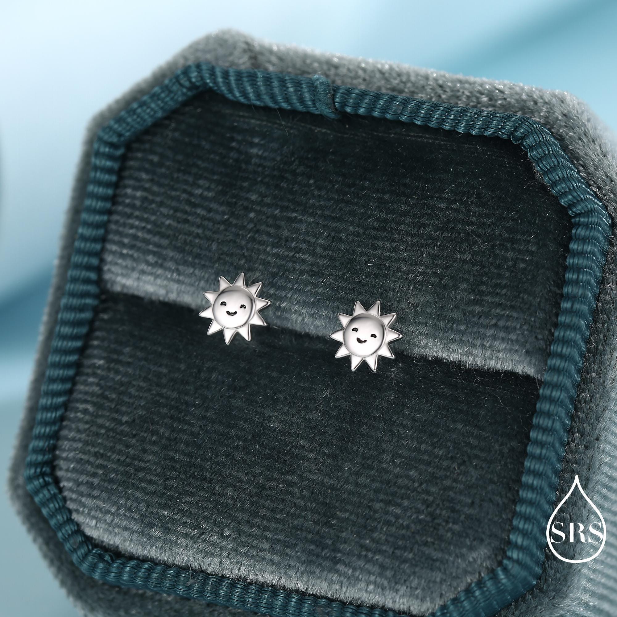 Sterling Silver Cute Sun 18G Screw Back Stud Earrings with Ball Backs - Image 7