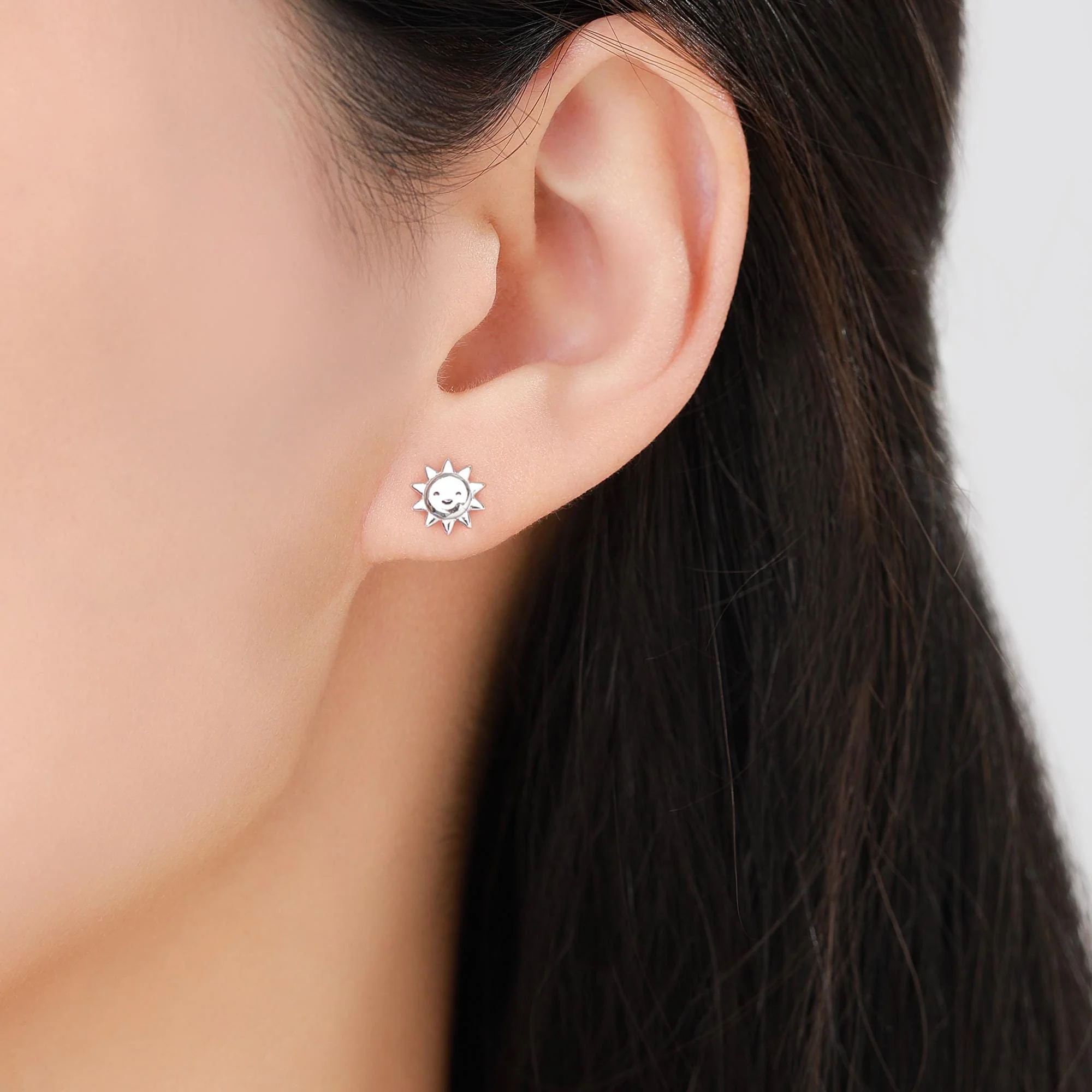 Sterling Silver Cute Sun Stud Earrings 16G Flat Back Labret - Image 9