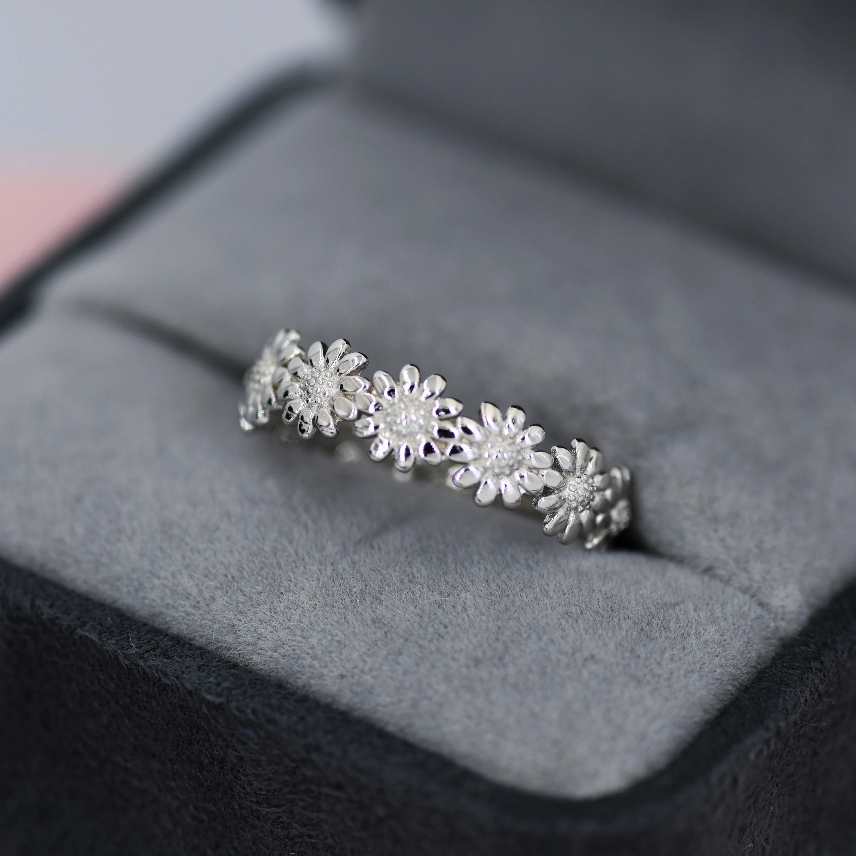 Sterling Silver Daisy Ring, Flower Infinity Band, Eternity Ring, Friendship Ring, Nature Inspired Jewellery US 5 - 8 - Image 3