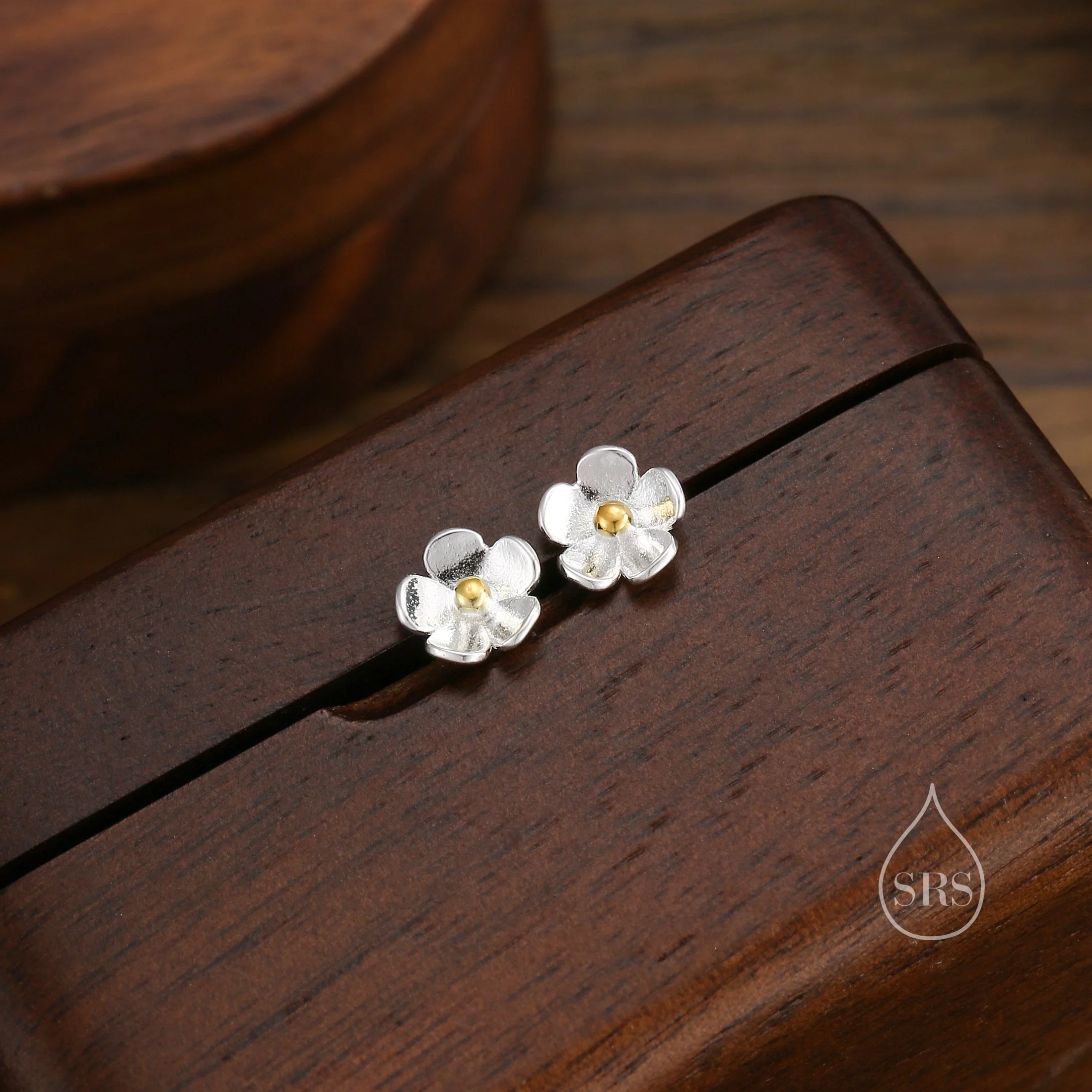 Sterling Silver Forget-me-not Flower Stud Earrings, Polished Finish, Nature Inspired Blossom Earrings, Cute and Quirky - Image 2