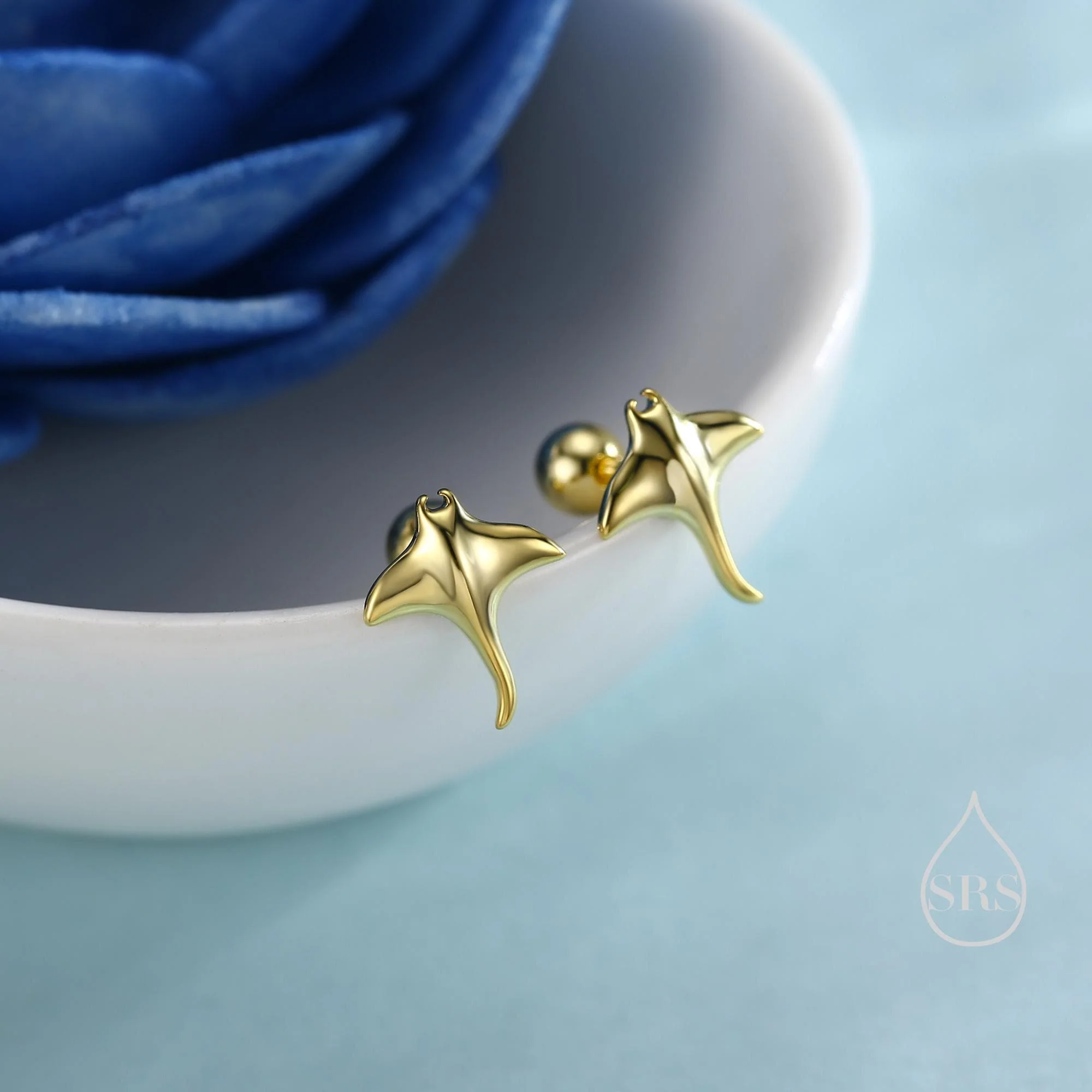 Sterling Silver Manta Ray 18G Screw Back Earrings, Silver, Animal Earrings - Image 4