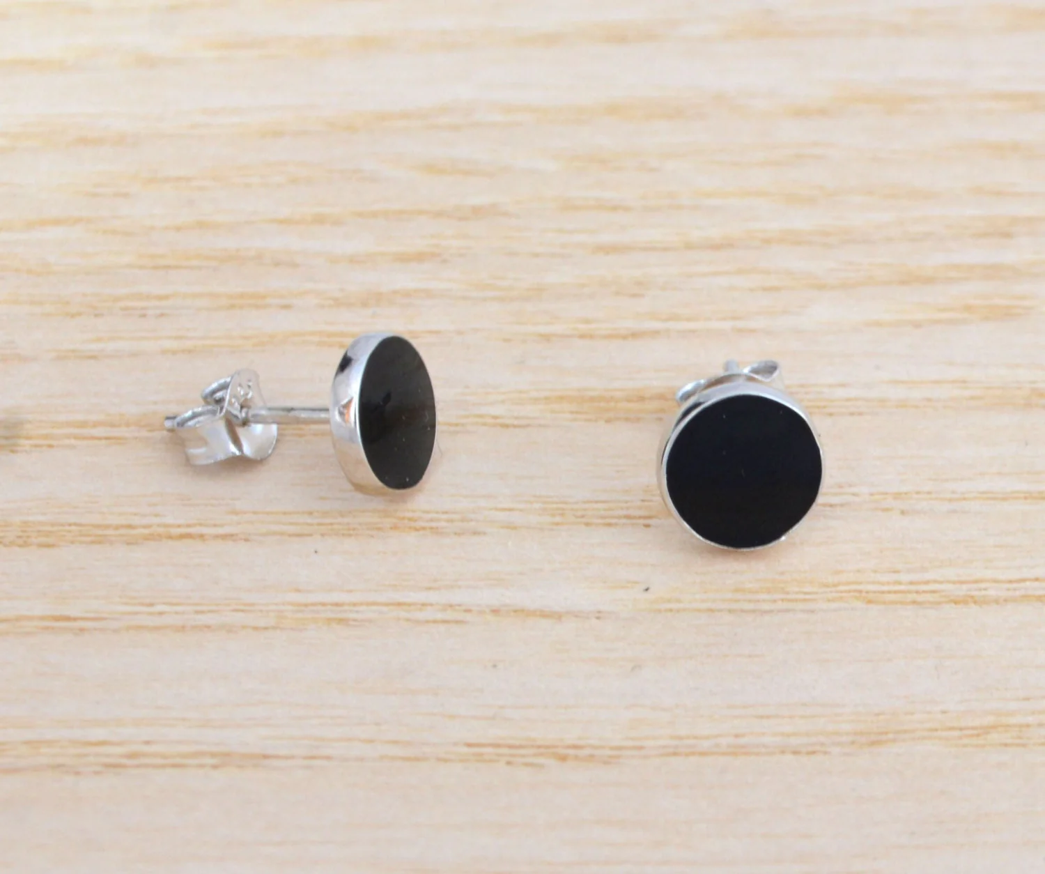 Sterling Silver Minimalist Round Dot Black Enamel Stud Earrings Unisex Round Circle Coin Design, Geometric, - Image 3