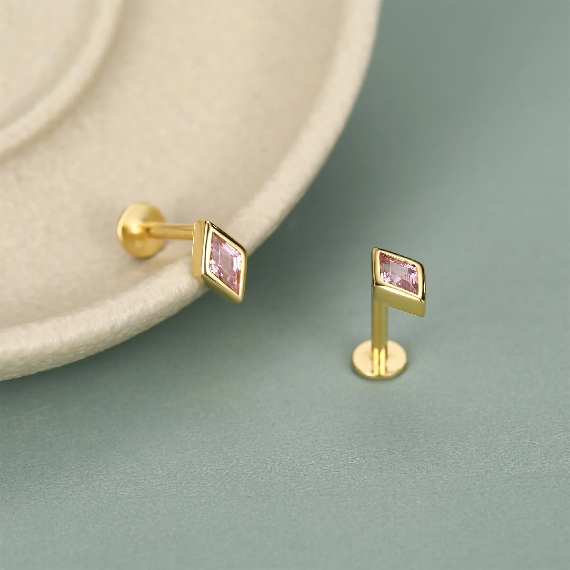 Sterling Silver Pink CZ Rhombus 16G Flat Back Labret Earrings - Image 4