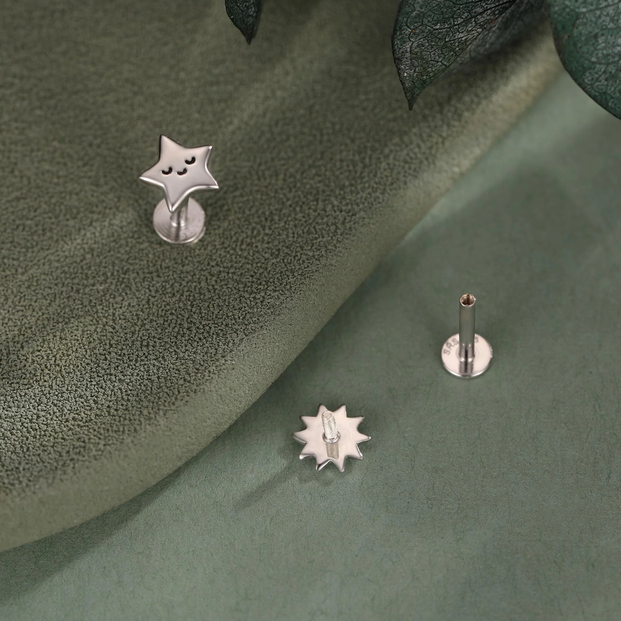 Sterling Silver Sun and Star 16G Flat Back Labret Earrings - Image 5