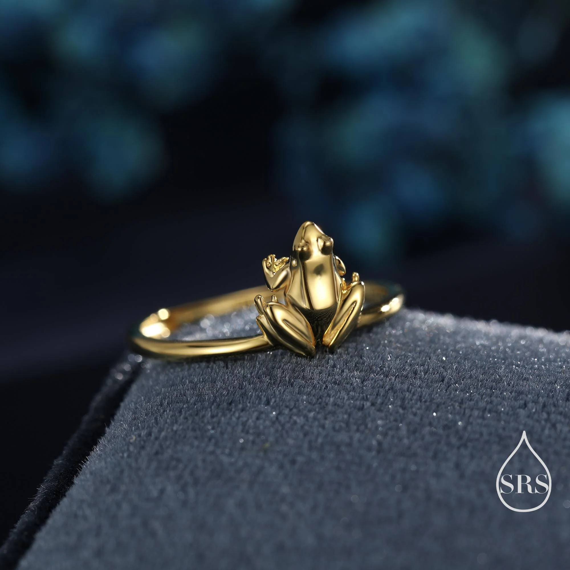 Sterling Silver Tiny Frog Ring, Silver or Gold Finish, Adjustable Size, Miniature Frog Jewellery, Frog Ring - Image 3