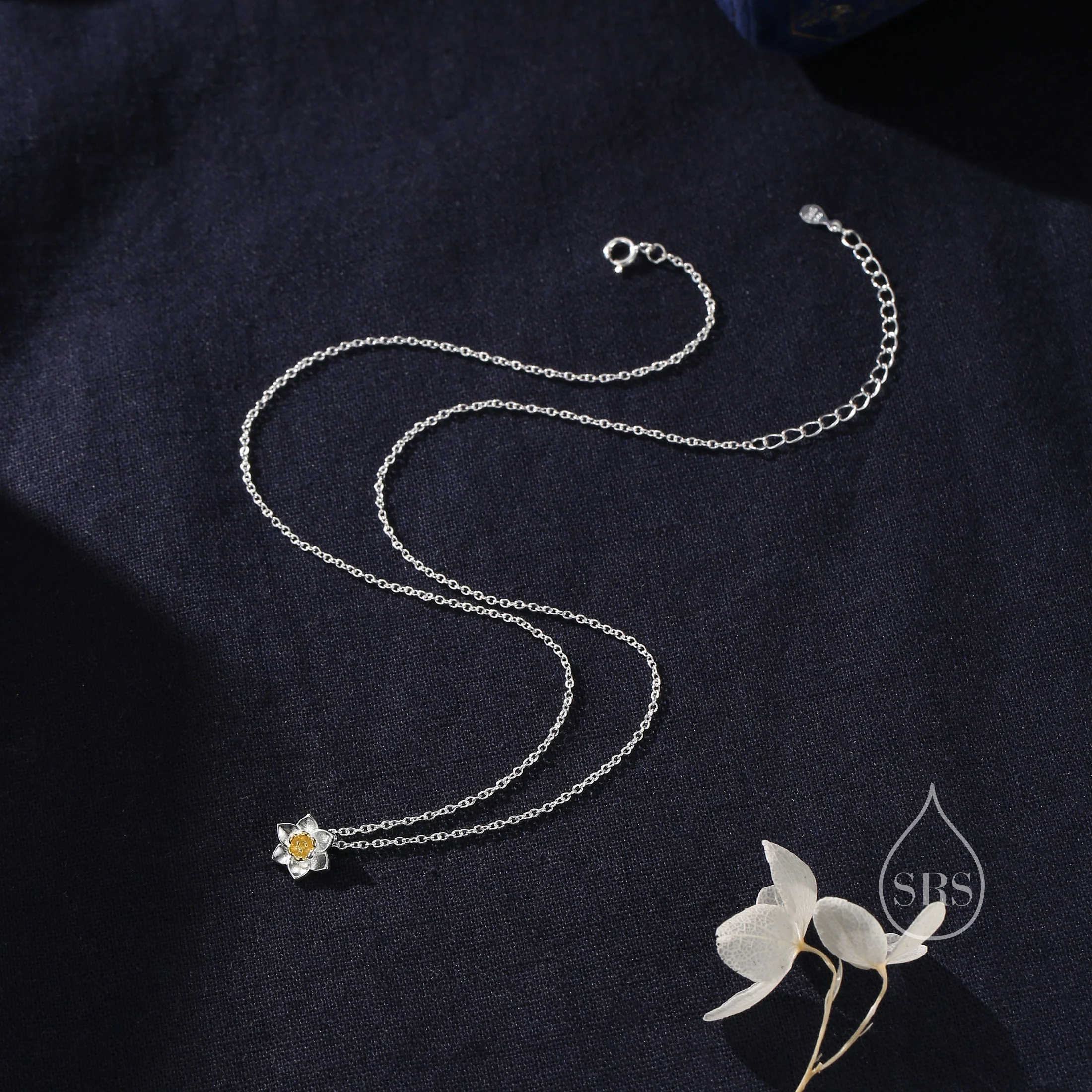 Sterling Silver Tiny Little Daffodil Flower Pendant Necklace - Image 5