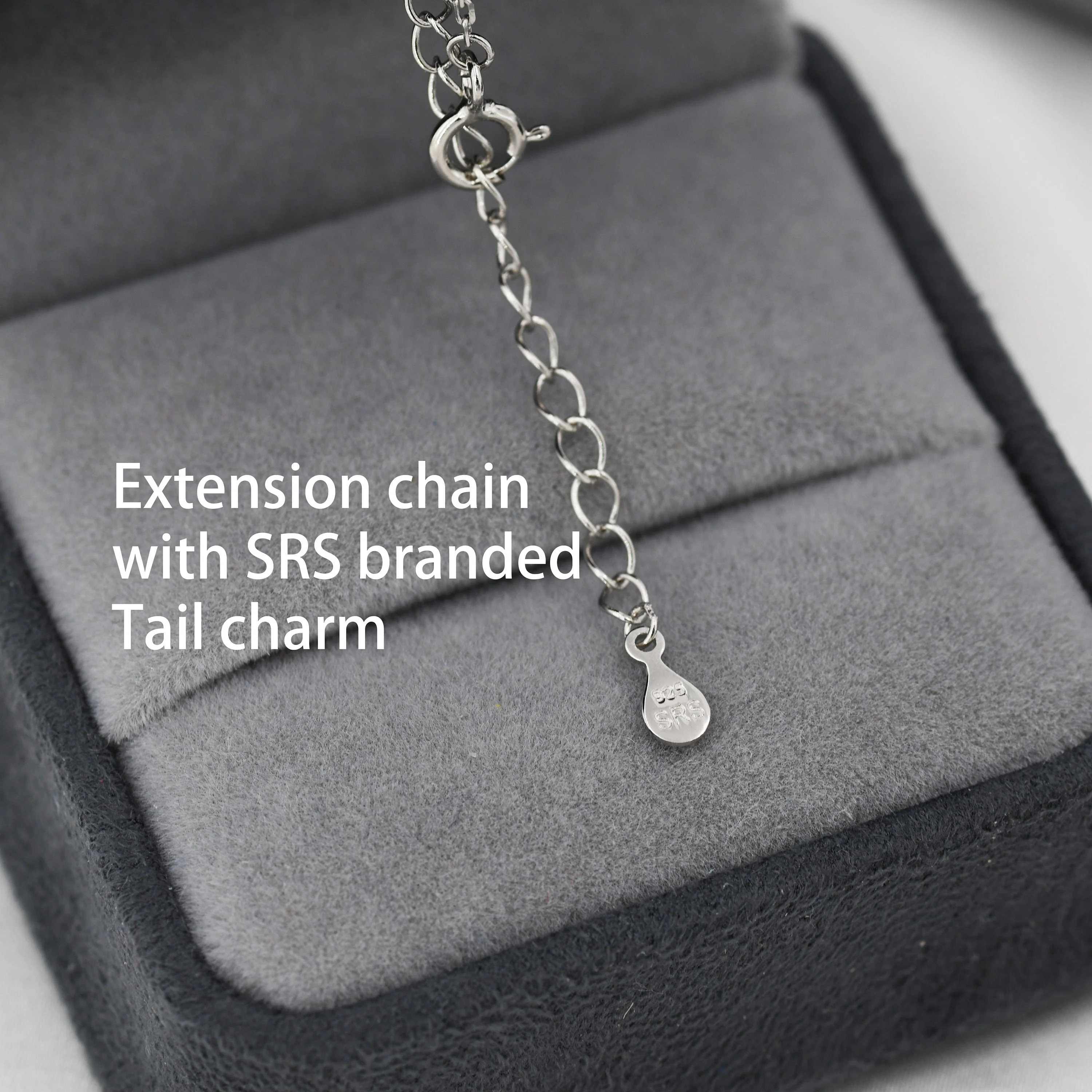 Tiny Daisy Pendant Necklace in Sterling Silver, Daisy Flower Necklace, Nature Inspired Jewellery - Image 4