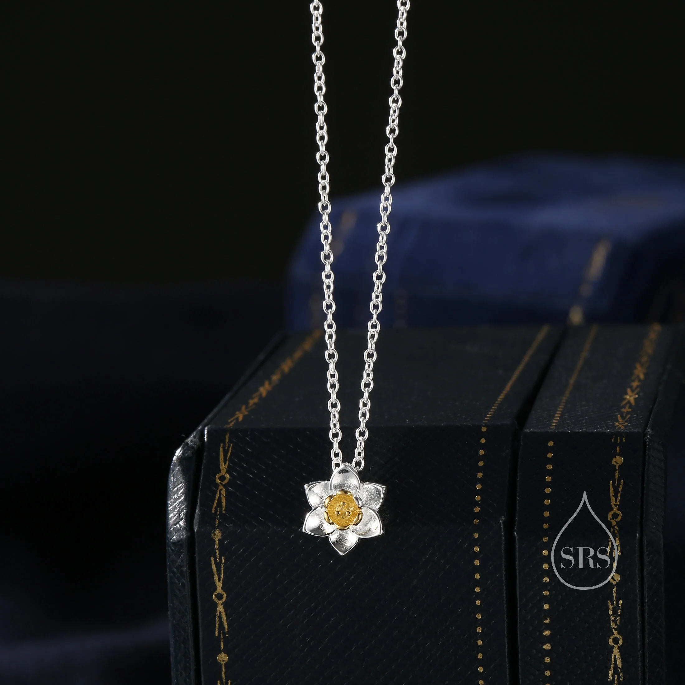Daffodil Jewellery Set in Sterling Silver — Rhodium-Coated Earrings and Necklace with 18ct Gold-Plated Details - Image 2