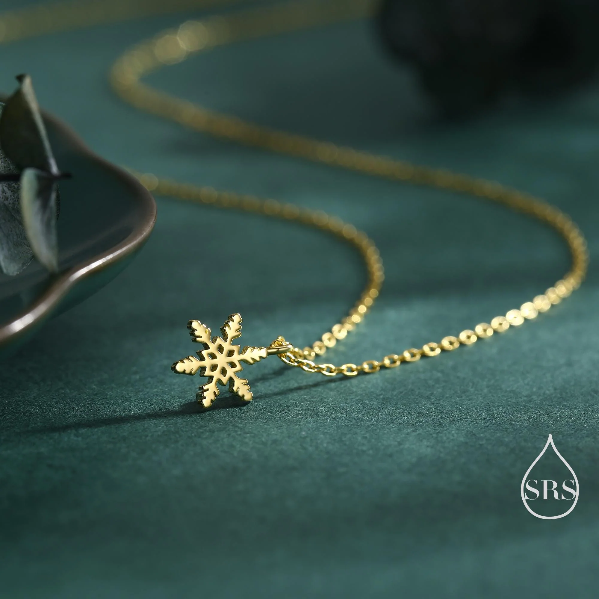 Very Small Snowflake Pendant Necklace in Sterling Silver, Cute Snowflake Necklace, Silver Snow Necklace - Image 6